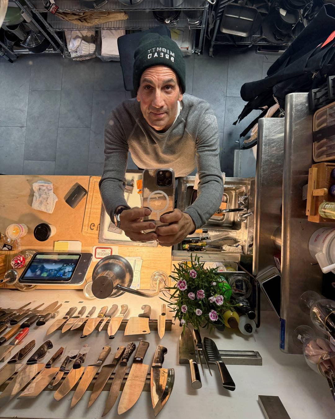 Swing by @neffknifeshop &ndash; Philly's one-stop shop for specialty knives, expert sharpening, repairs, and hands-on sharpening classes. 🔪

#carymneff #caryneffevents #cmneffcooksupco #cmneff #cmneffknifeshop