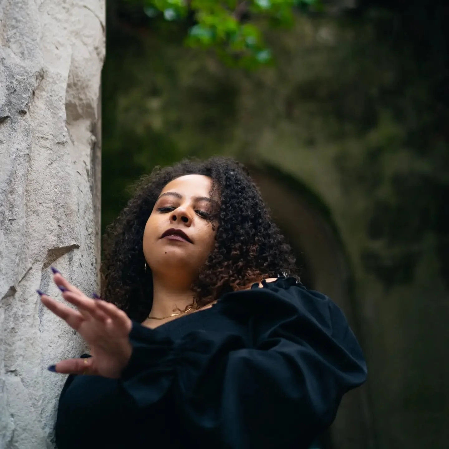 I'm....plotting something...🌓

Photo by @kimvkaye - thanks Kimberly for a great shoot! 
.
.
.
.
.
#newrelease #comingsoon