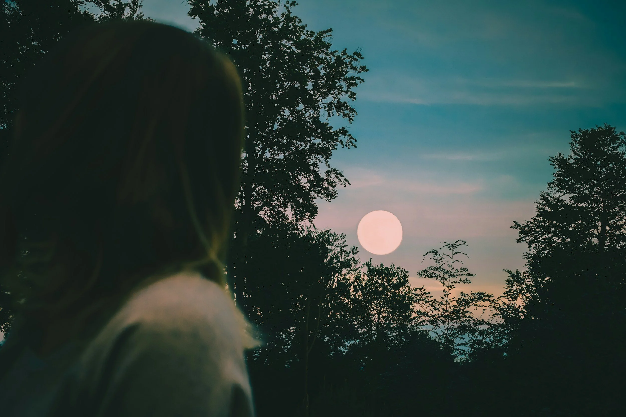 Period Syncing: science, Mysticism and the magic of female Relationships
