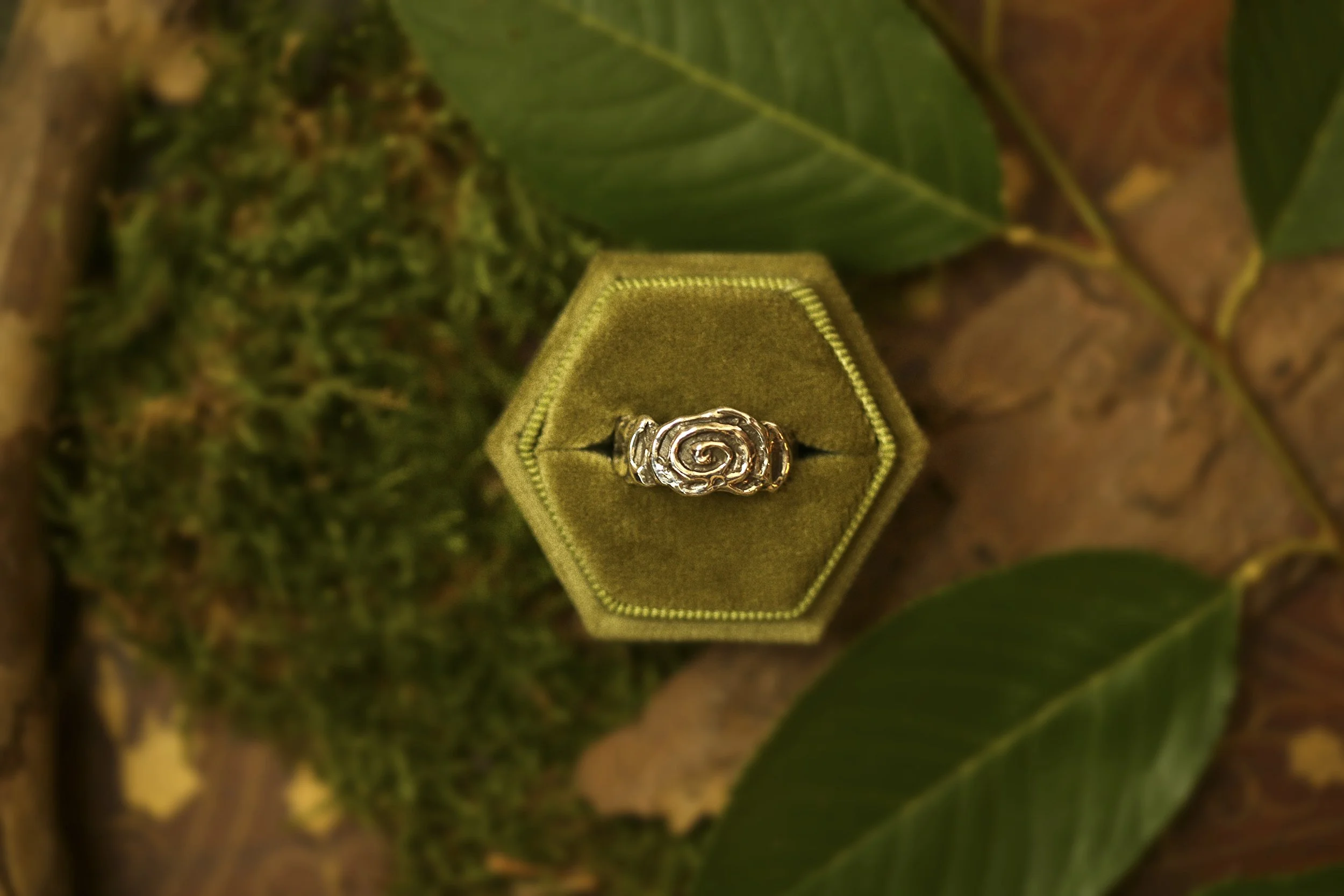 river stone ripple ring