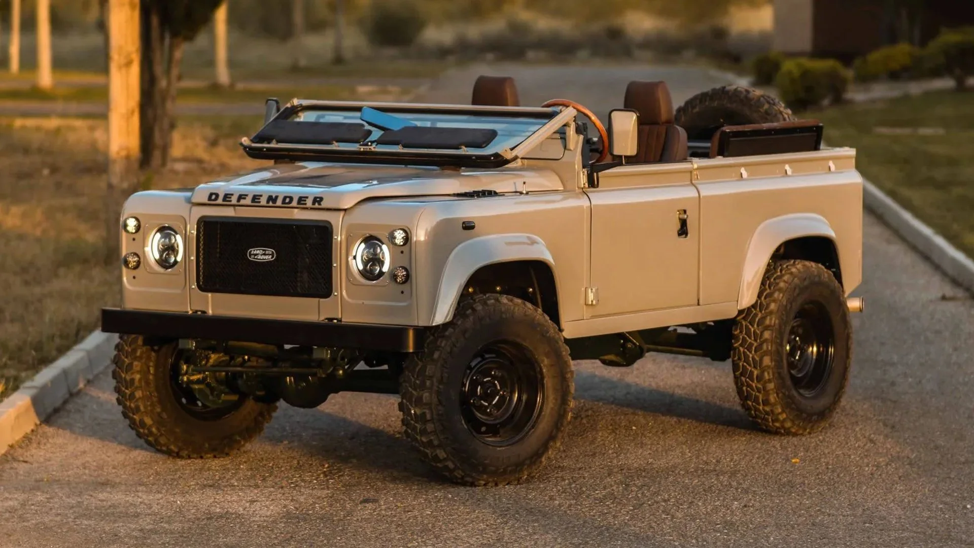 1997-Land-Rover-Defender-1a.jpg
