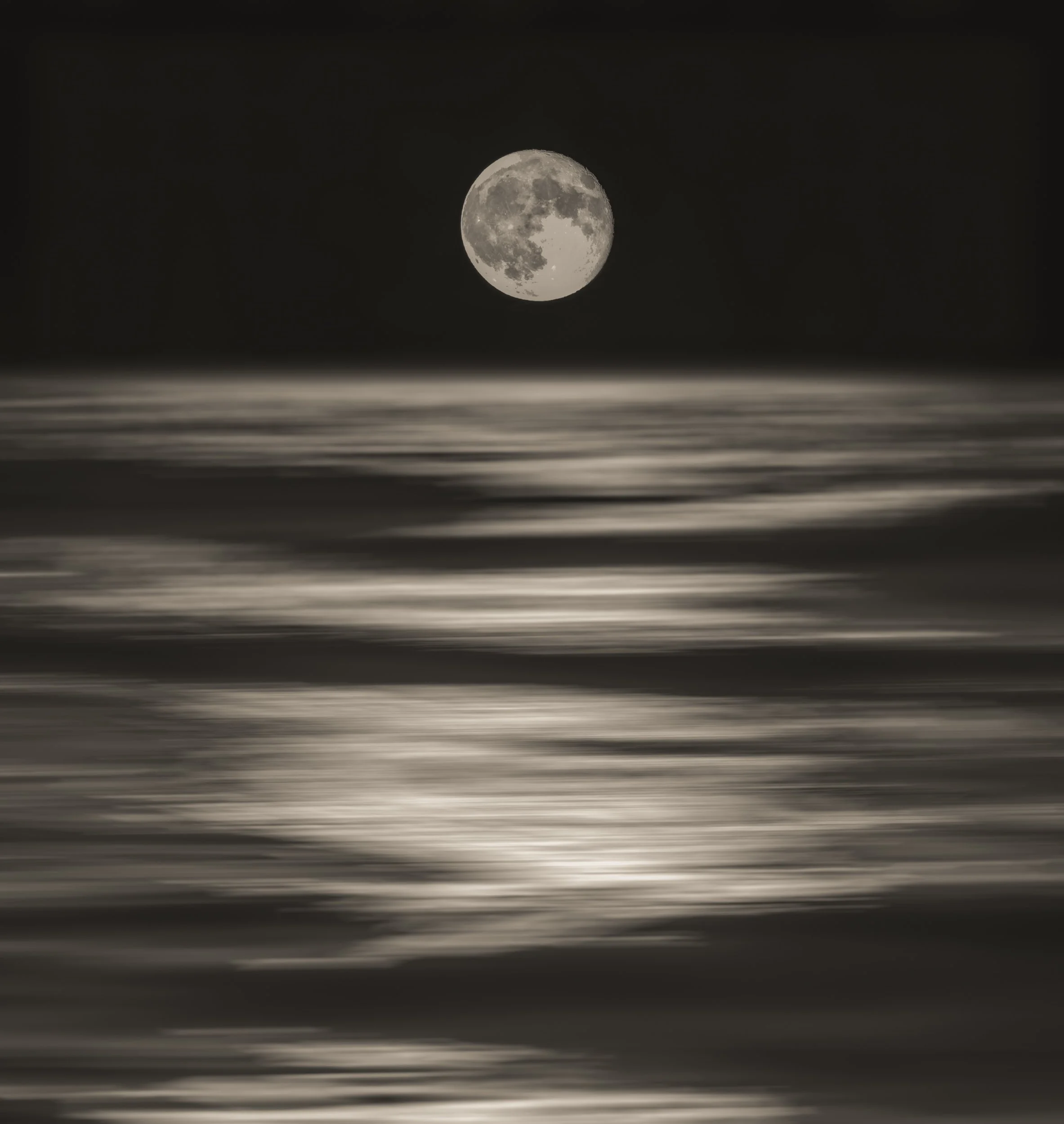 Monochromatic Moonrise 1
