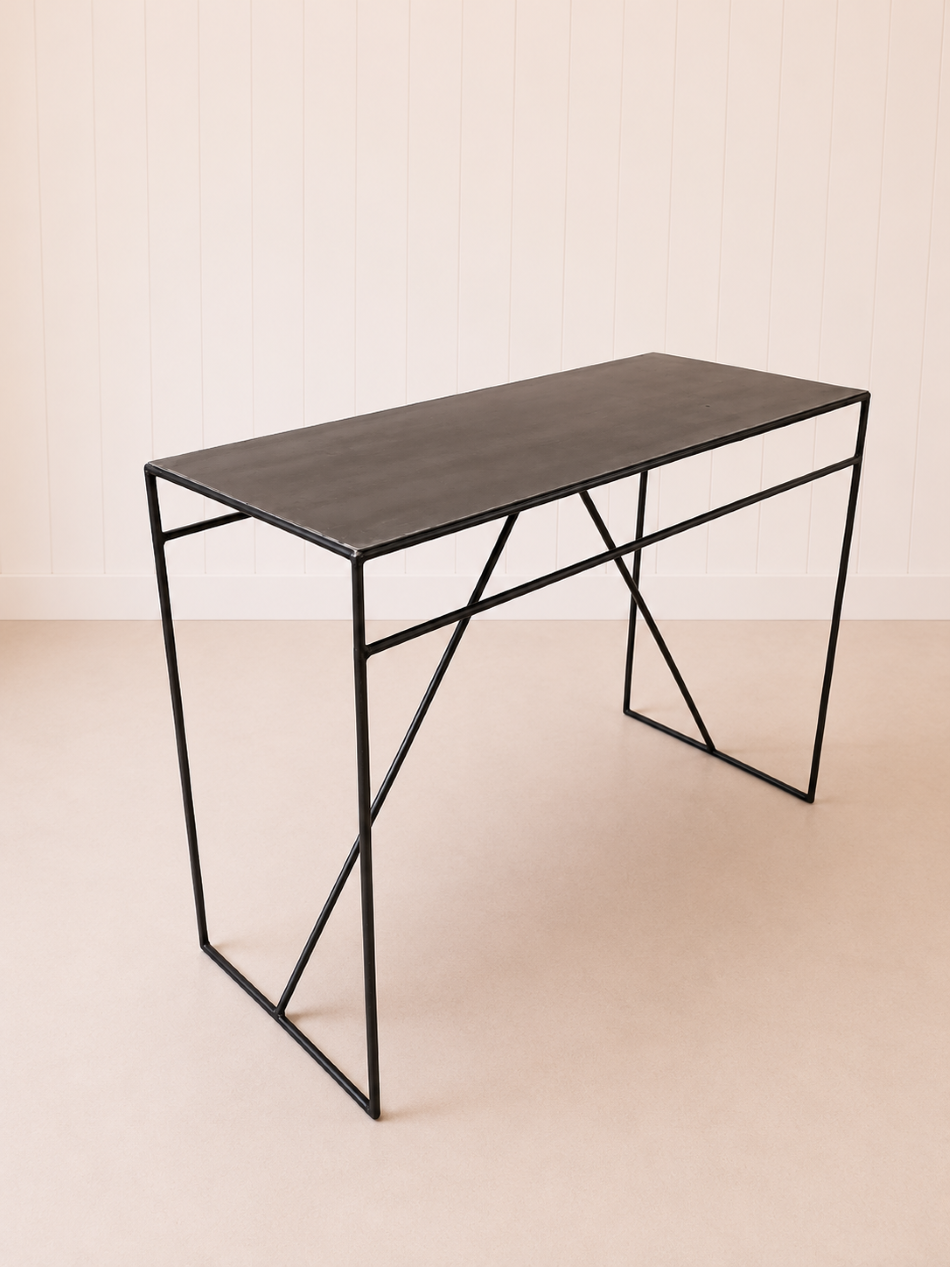 Console_en_métal_style_industriel_et_moderne_à_marseille_chez_greg_&_co.PNG