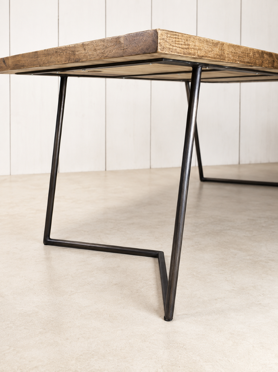 pied-de-table-en-metal-gregetco.PNG