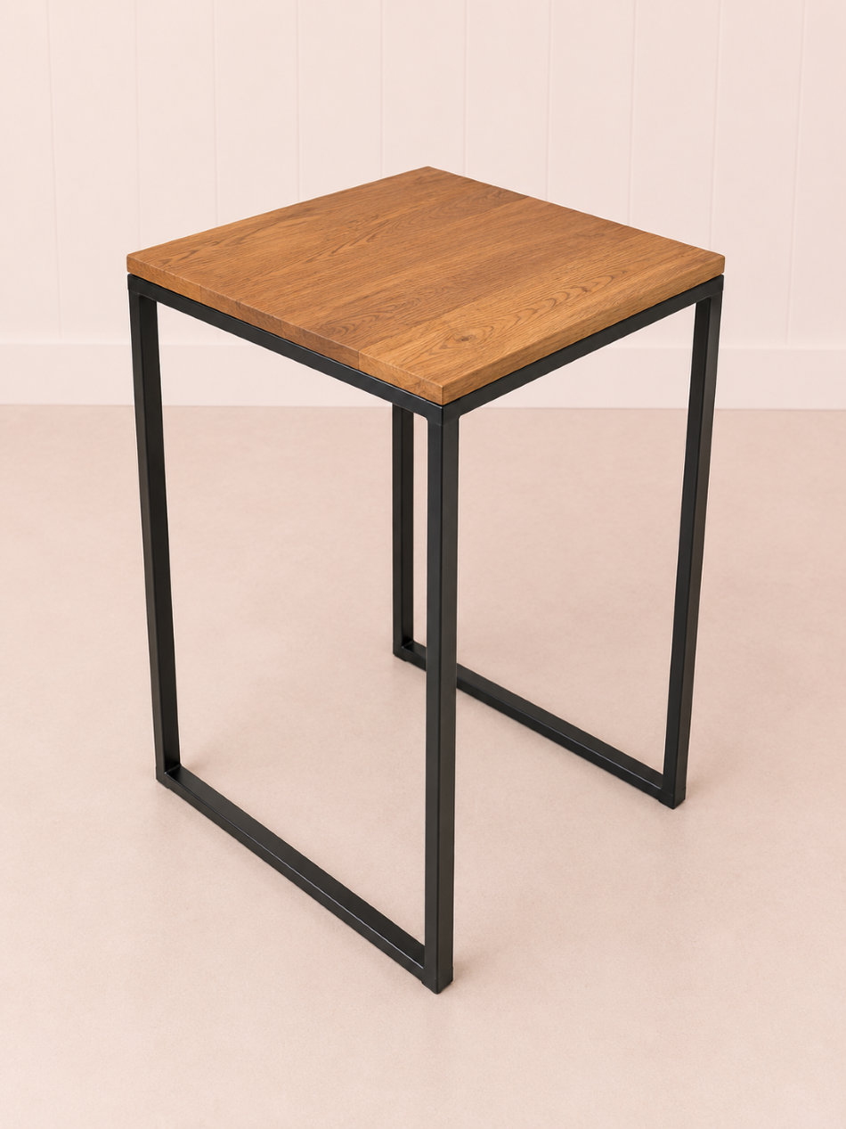 Tabouret_sur_mesure_à_marseille_création_artisanale_c=de_chez_greg_&_co_.PNG