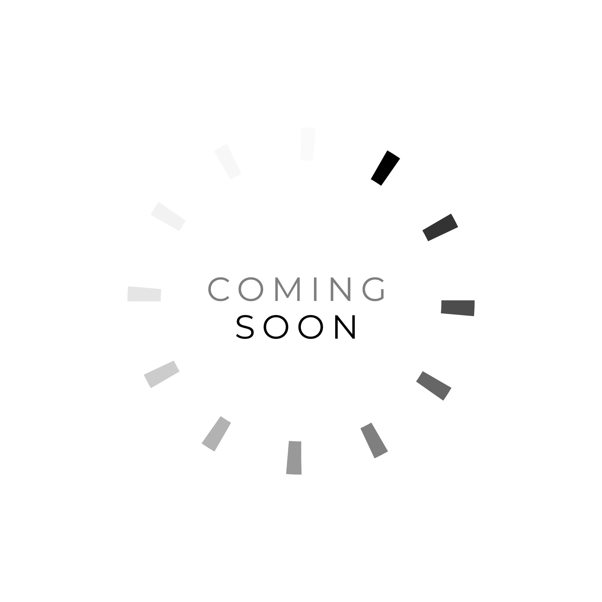 Ein weißes Logo mit schwarzen und grauen Elementen und der Schriftzug "COMING SOON" darunter.