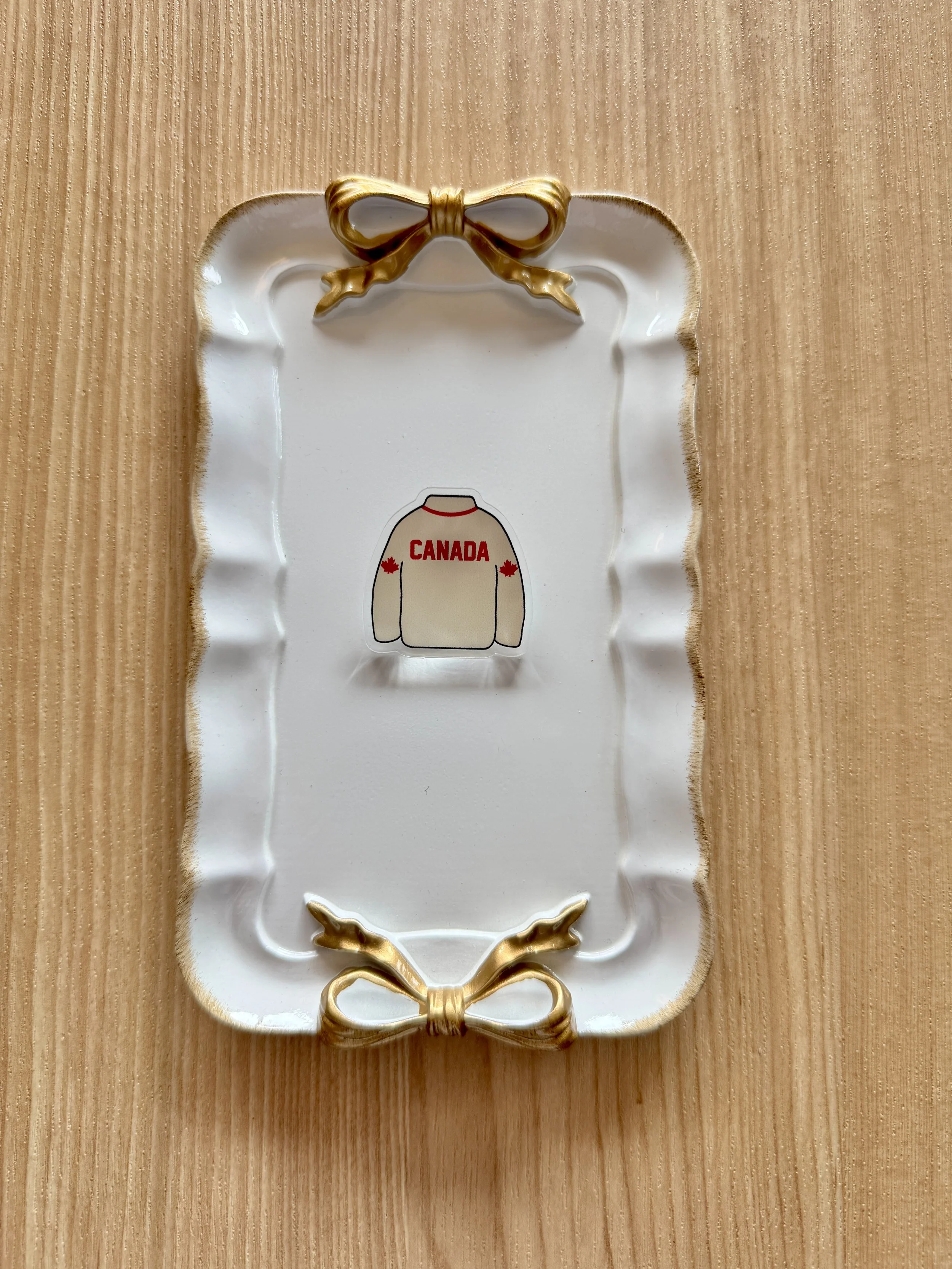 Canada Fleece Acrylic Pin