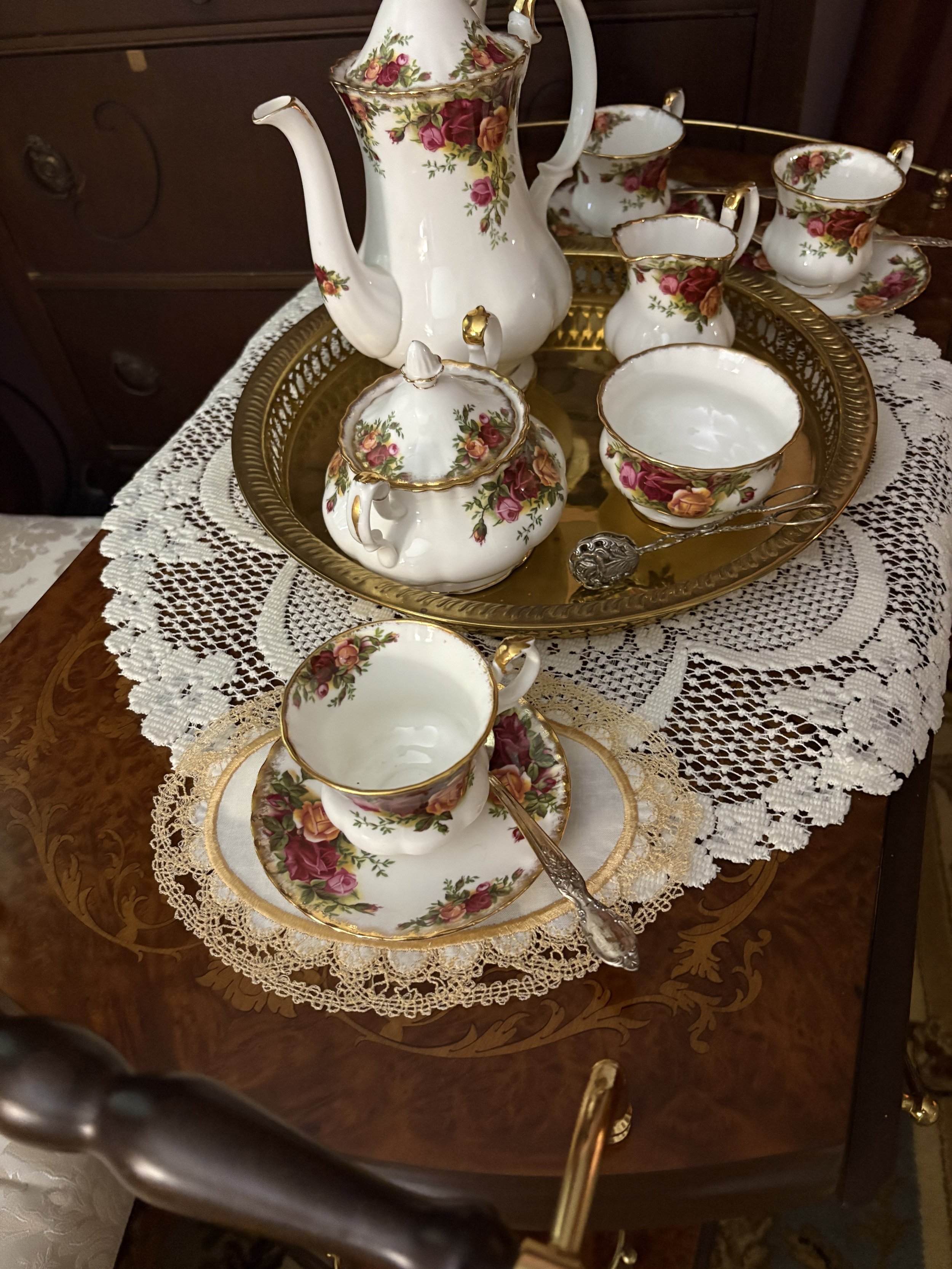 Rosewood Parlor Lace Mat.jpeg