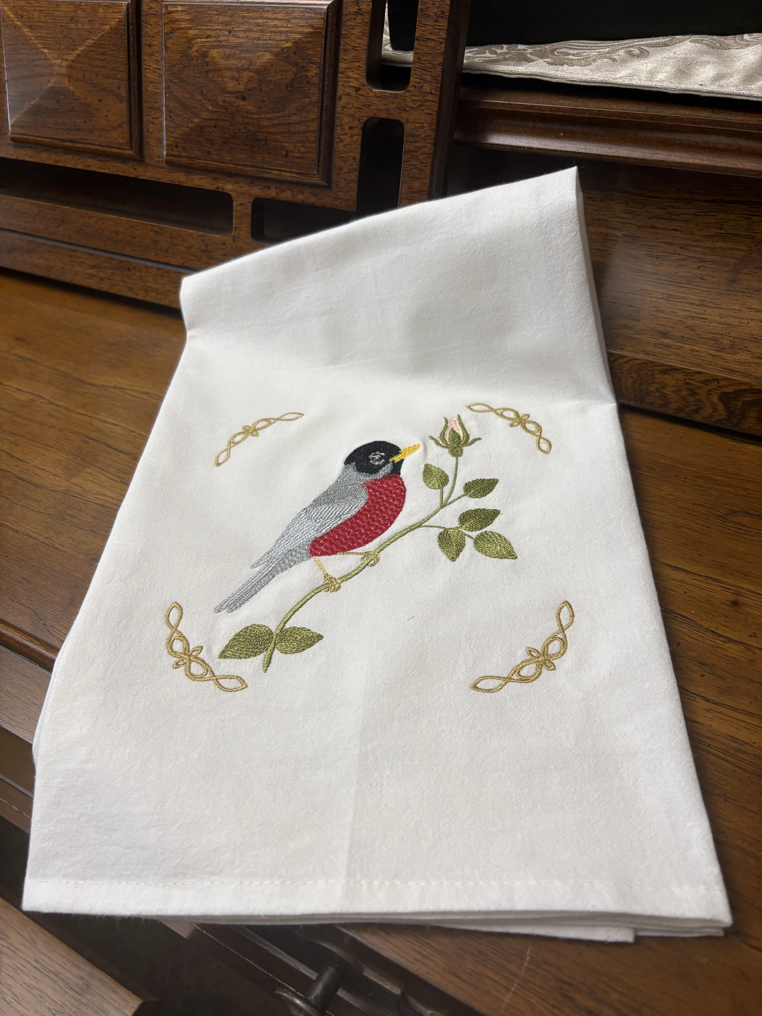 Autumn Robin Tea Towel piano.jpeg