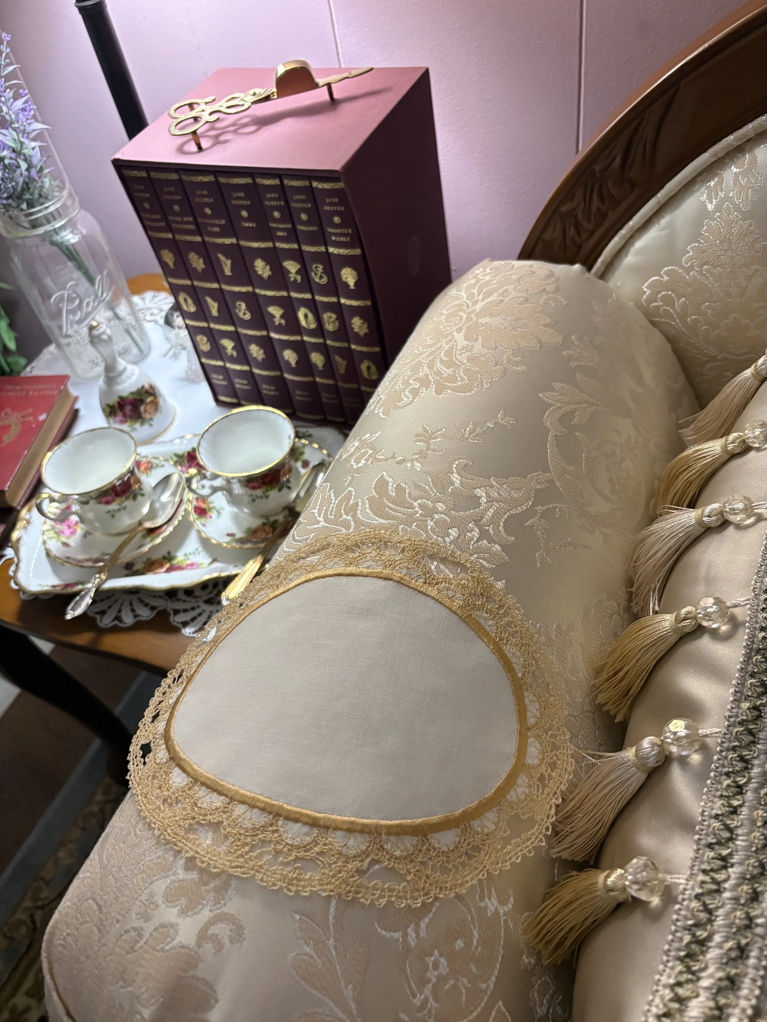 Rosewood Parlor Lace Mat chaise.jpeg