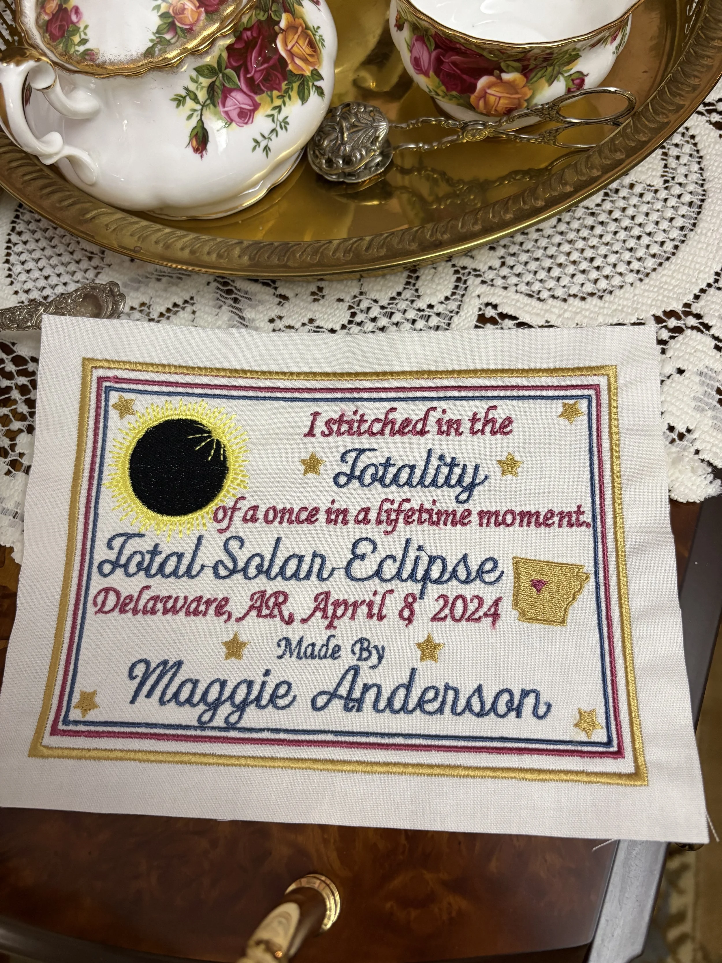 Total Solar Eclipse Commemorative Quilt Label.jpeg