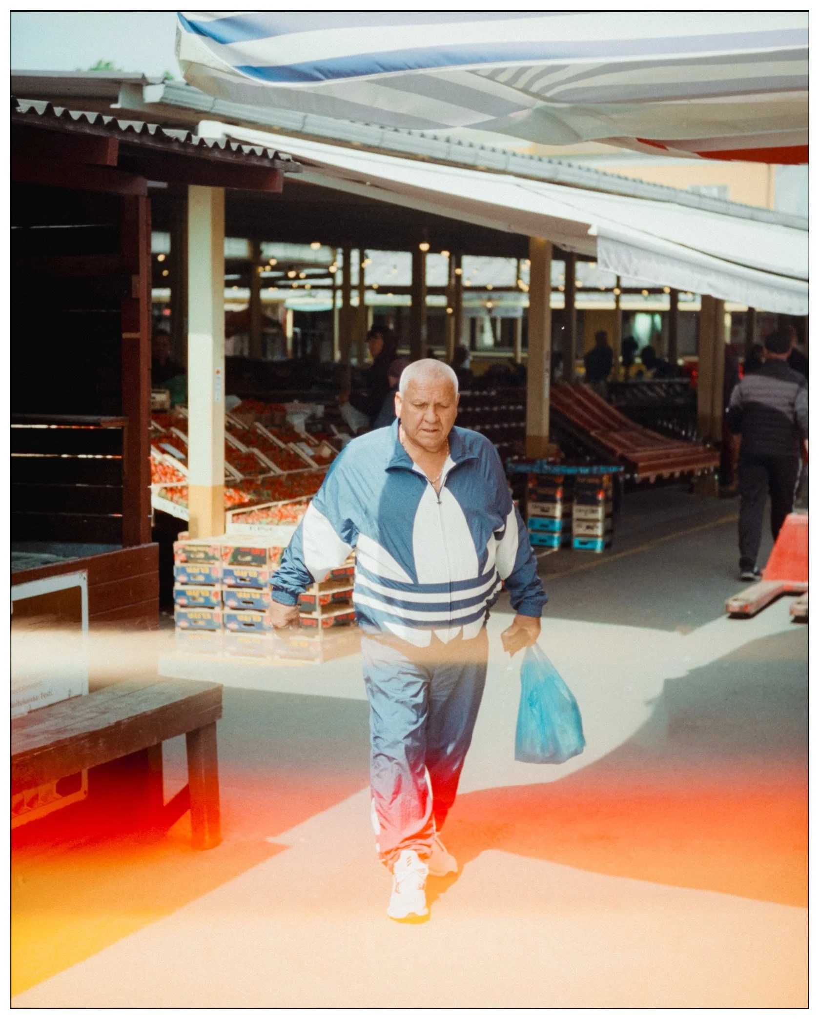 First spring days and roll of new film stock at Tallinn Central Market 🍅🍓

The sellers were back outside after winter, and fresh goodies invited some customers, that were perfect subjects for me.

So these are the photos from my first ever roll of 