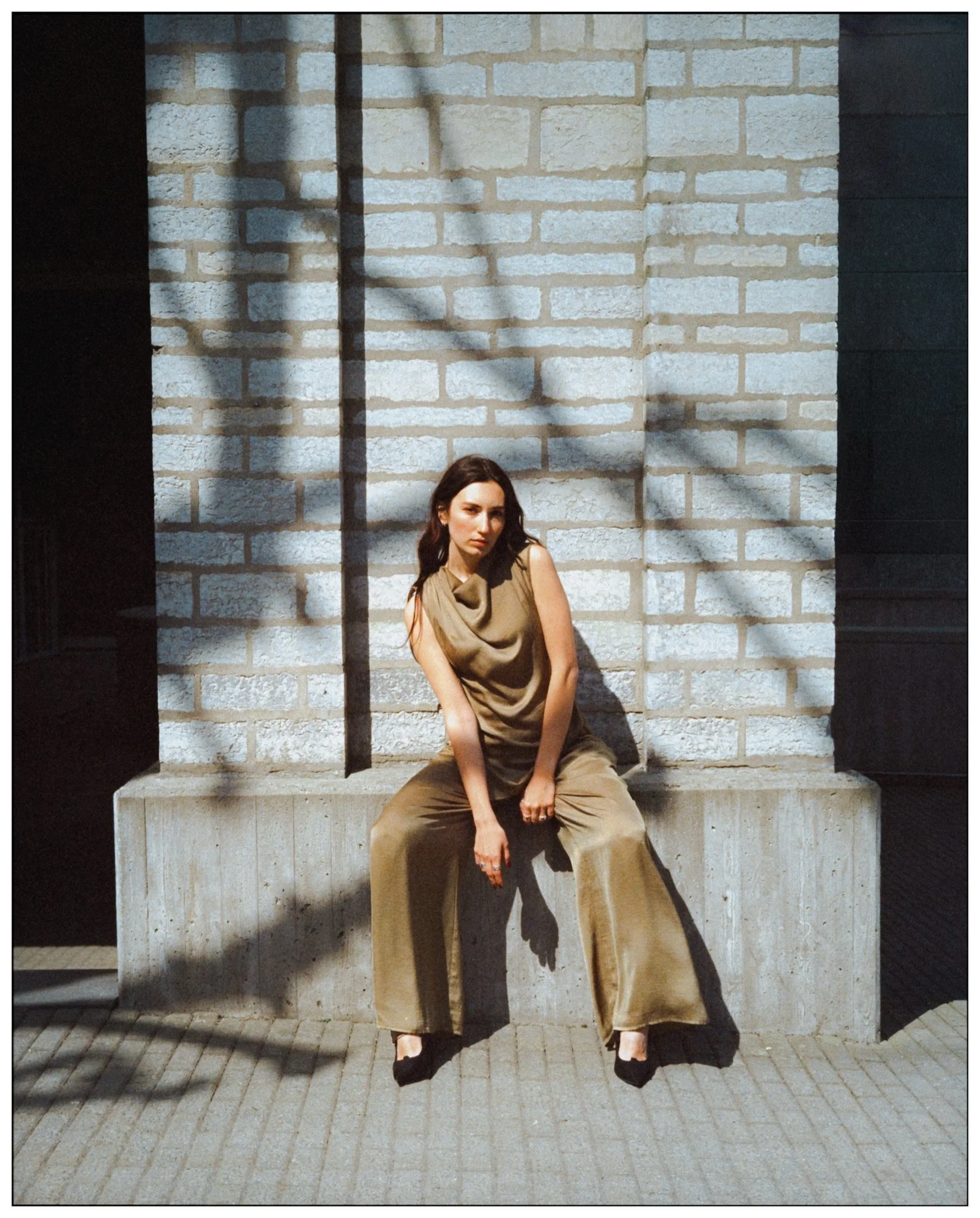 35mm film or digital? 🎞️📷

@photopoint was kind enough to provide me with fresh out of the oven @candidocollective 200 film stock.

I tried it out in professional environment when taking photos for @designhata and their new collection.

But it did 