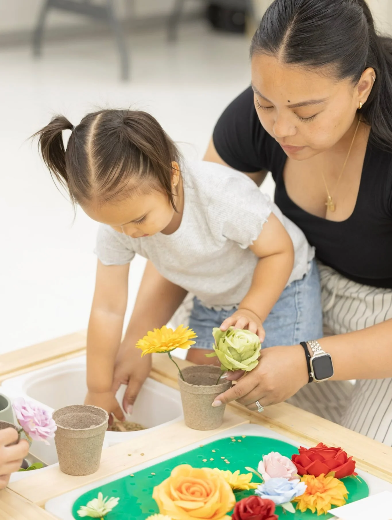 One invitation. Many opportunities to learn. 🌼 

As a BCBA, I don't just create activities that are fun. I design each invitation with development in mind, creating opportunities for children to explore, communicate, problem solve, and connect throu