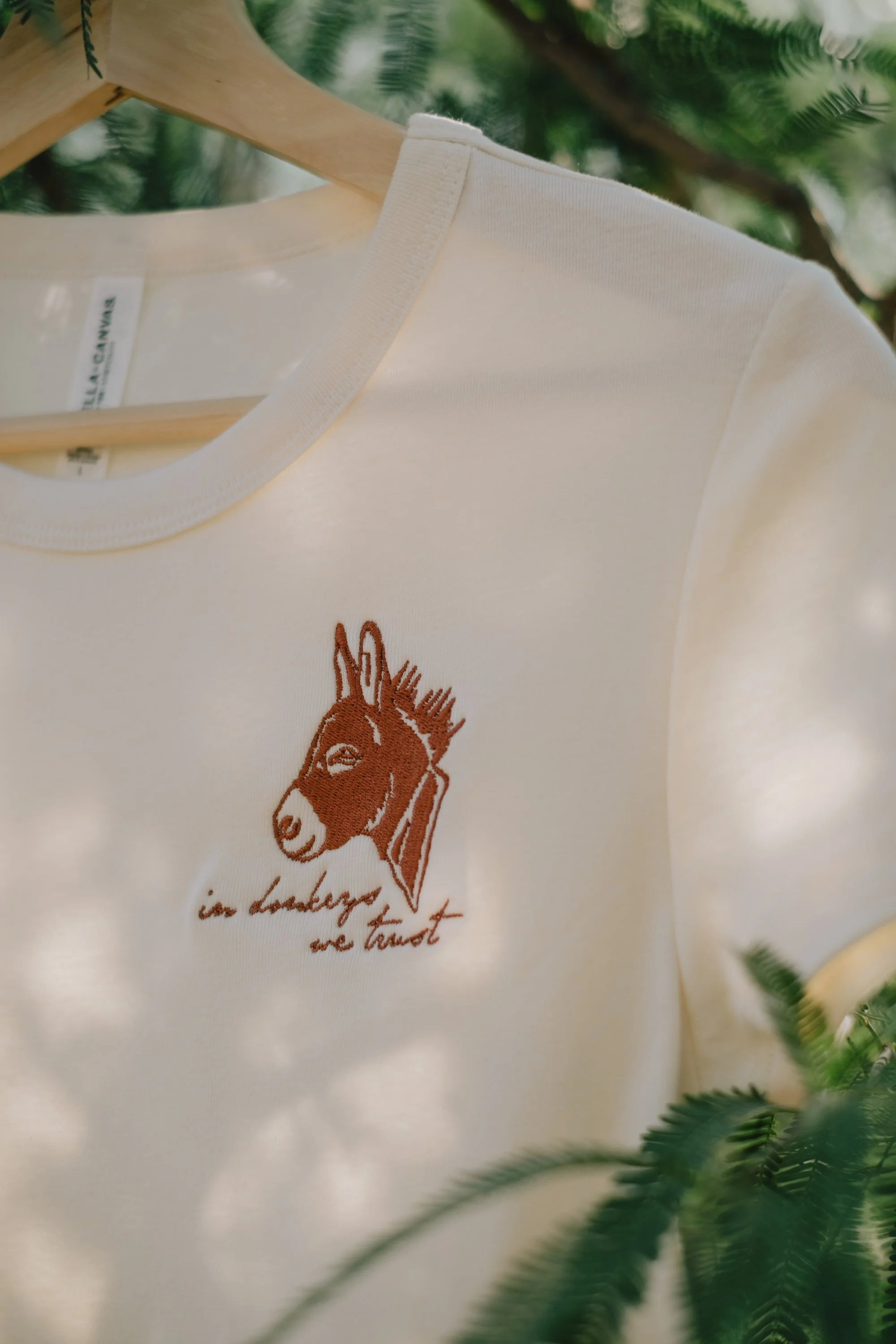 Victoria Donkey Tee-023.jpg