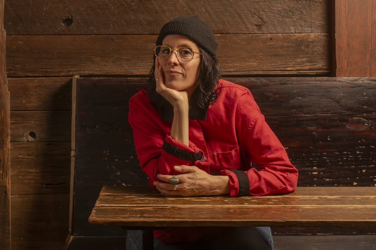 Sera Cahoone