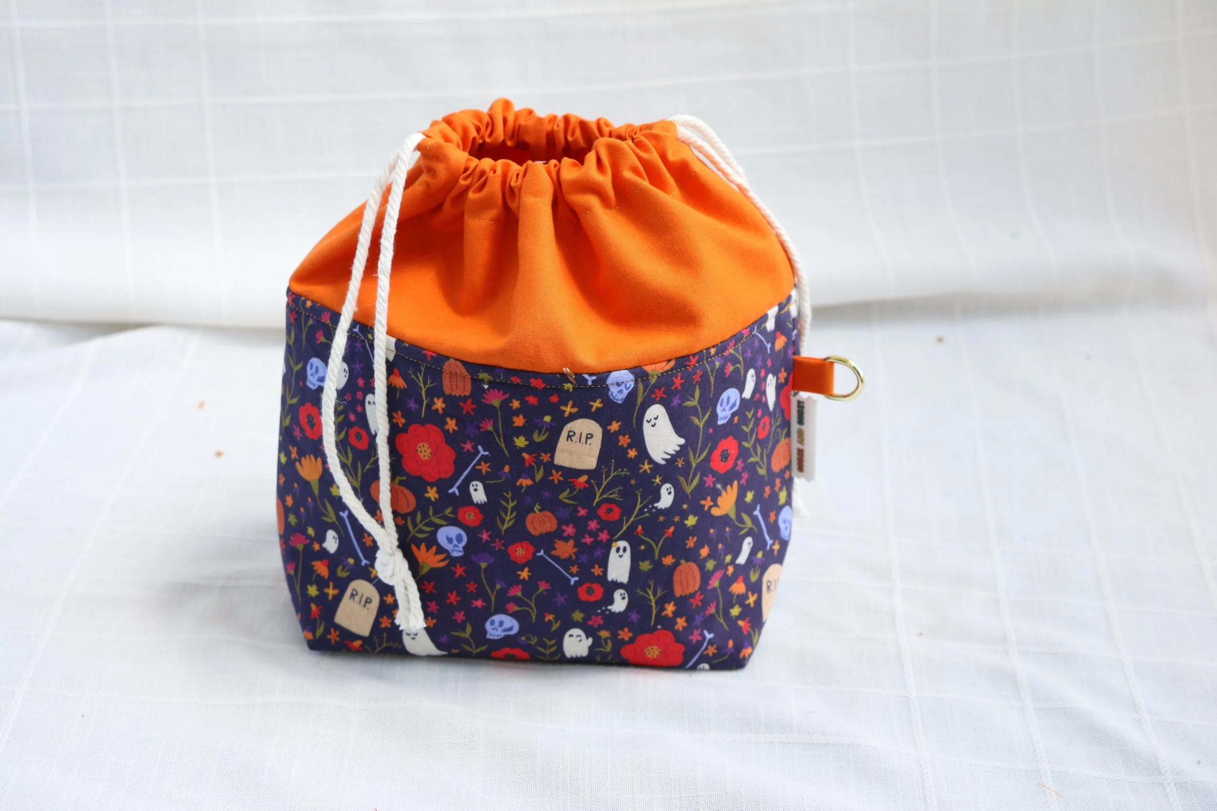 floral graveyard midnight small drawstrings 05.JPG