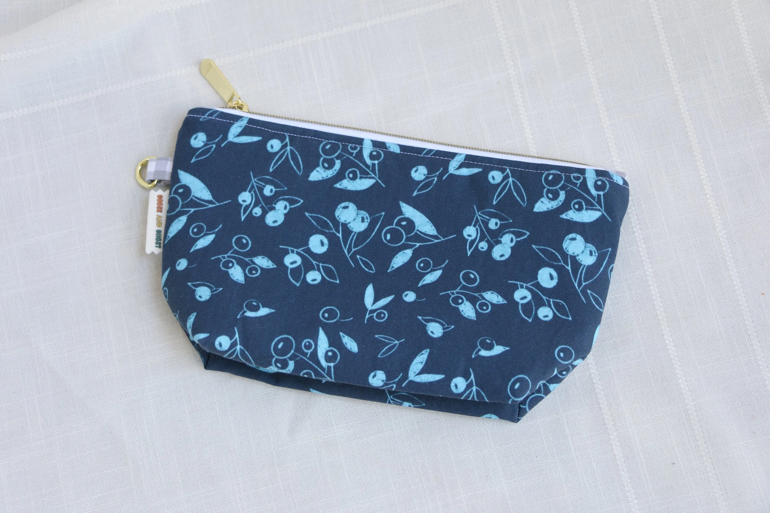 huckleberry small zipper 05.JPG