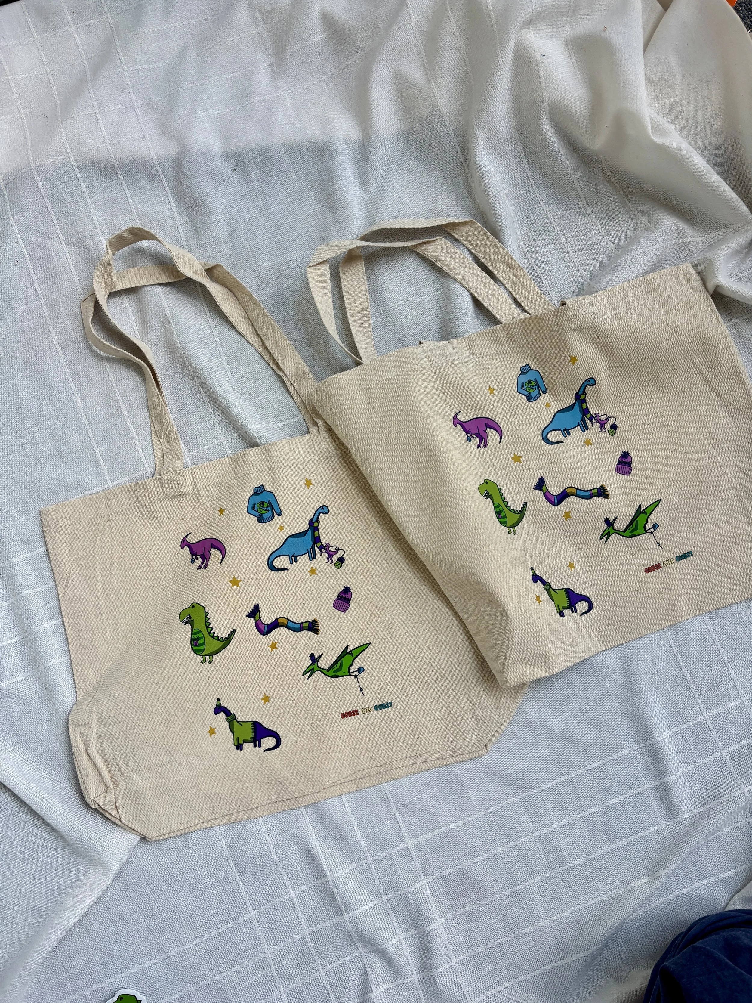 fiber arts dinos tote 02.JPEG