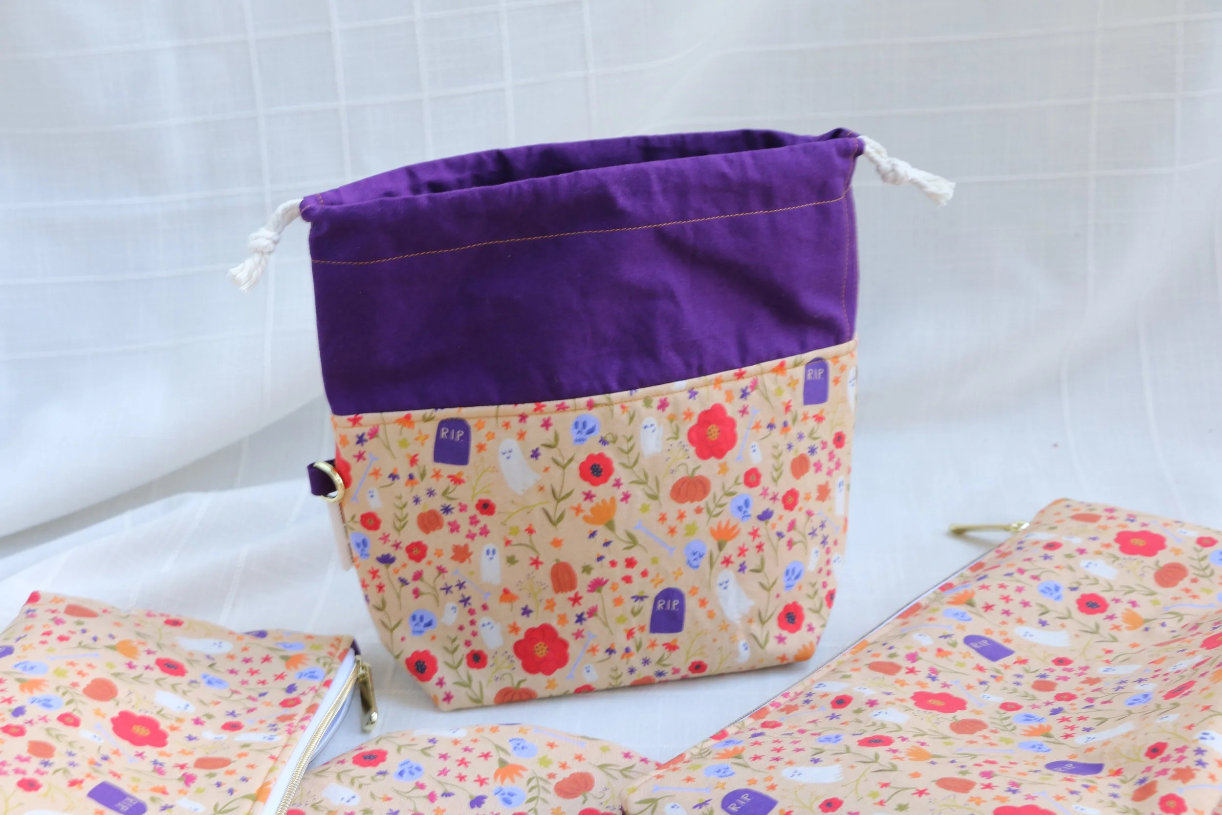 floral graveyard dawn small drawstring 02.JPG