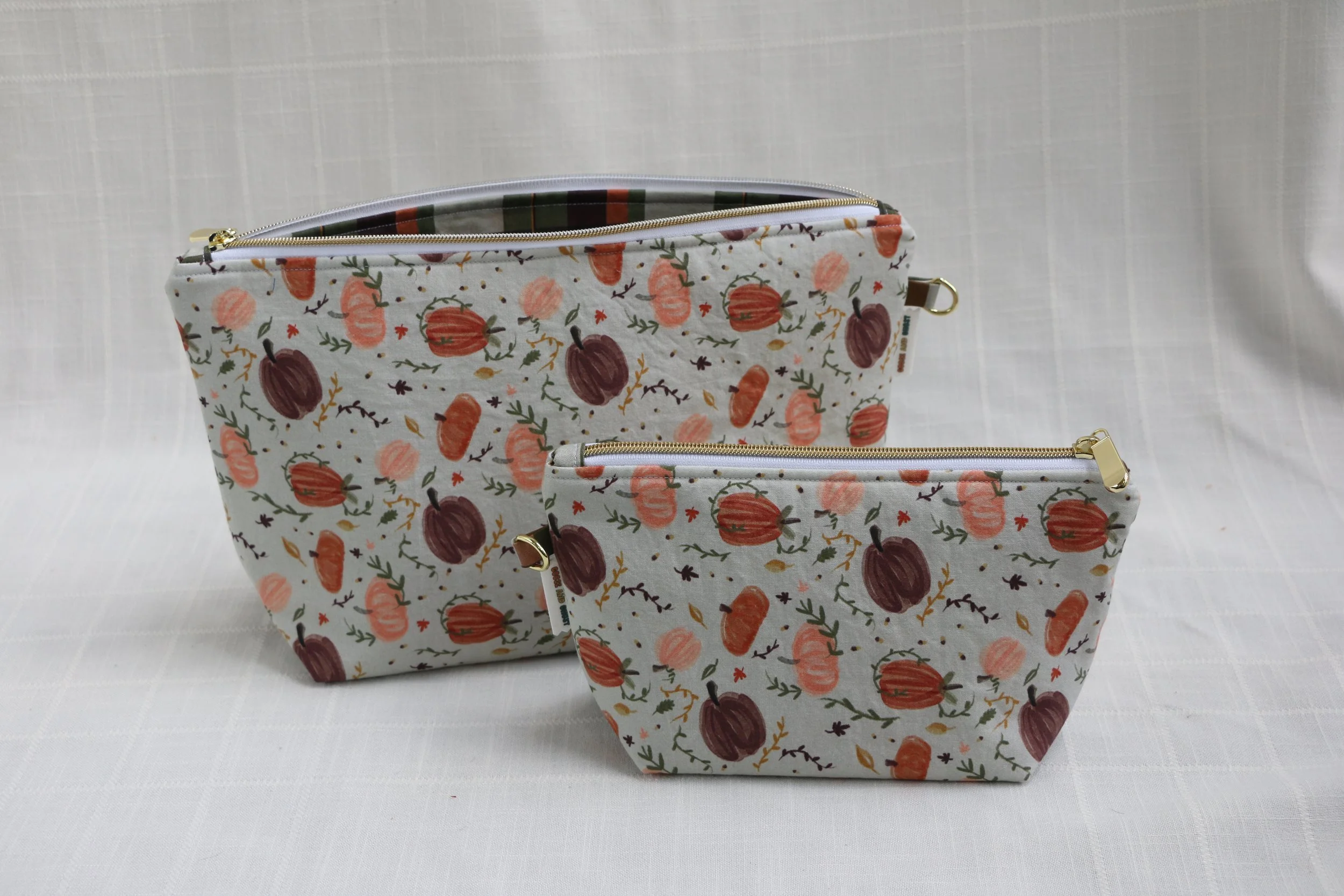 watercolor pumpkins zippers 04.JPG