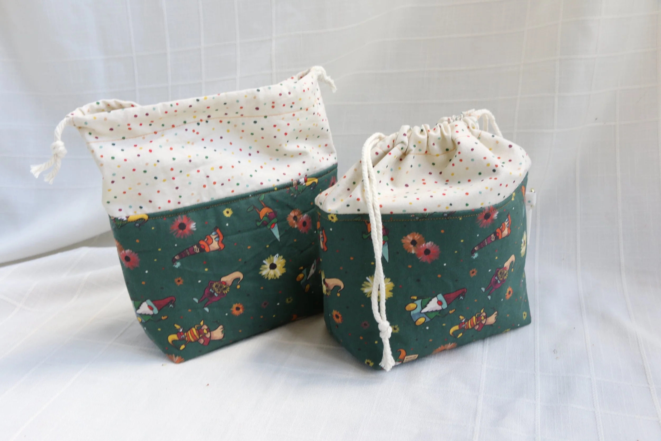 gnomes small drawstring 11.JPG