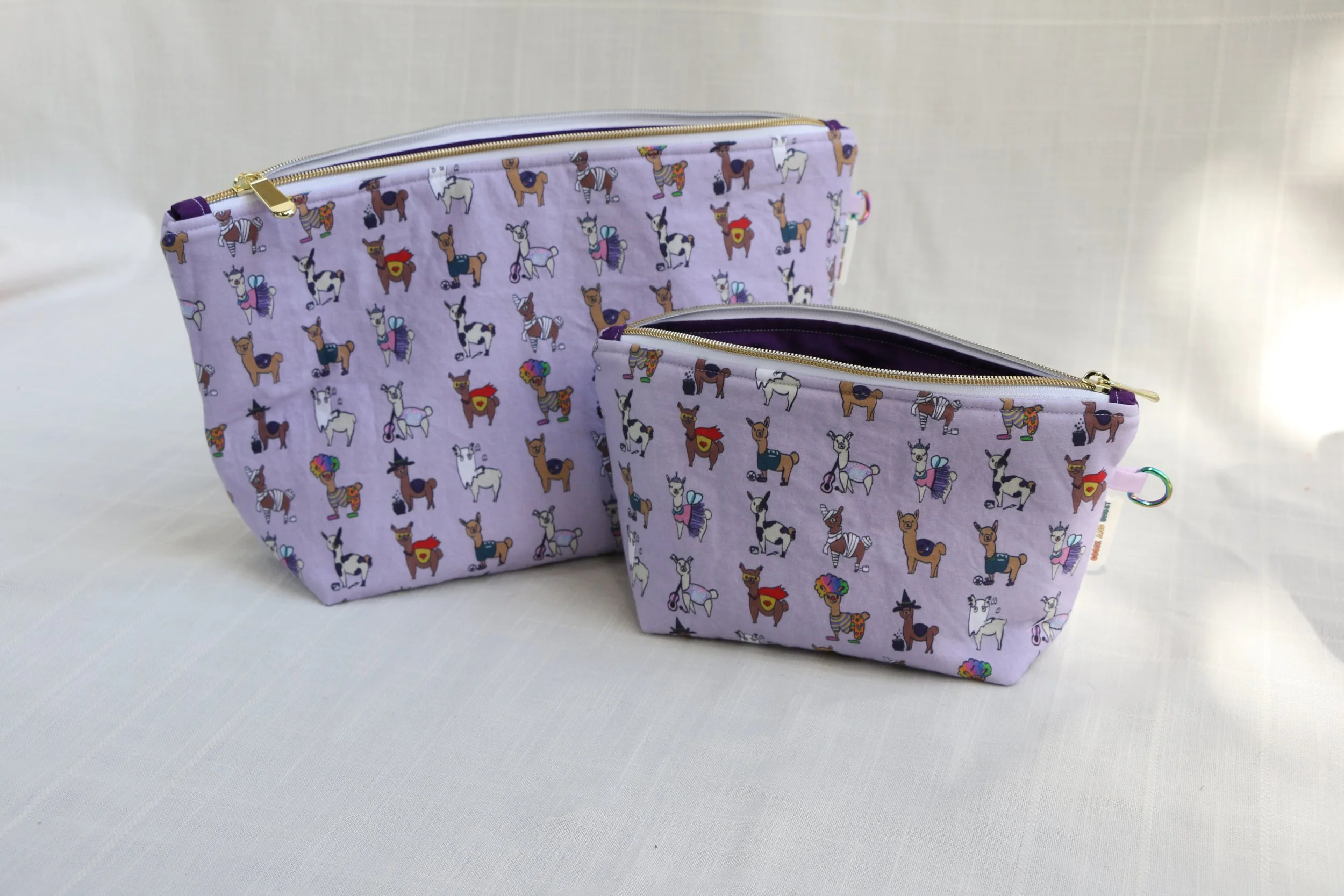 costumed alpacas zippers 03.JPG