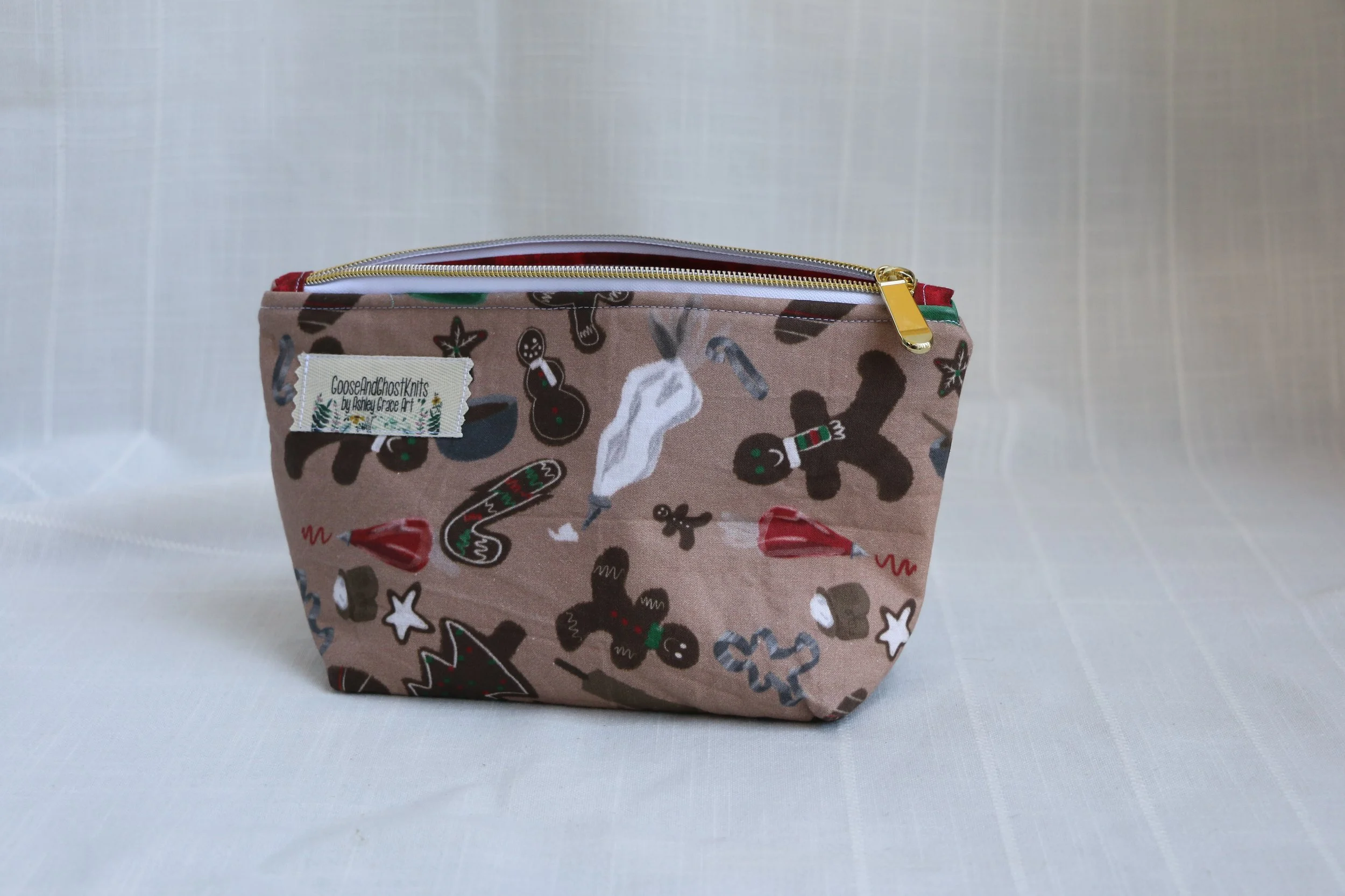 gingerbread small zipper 03.JPG