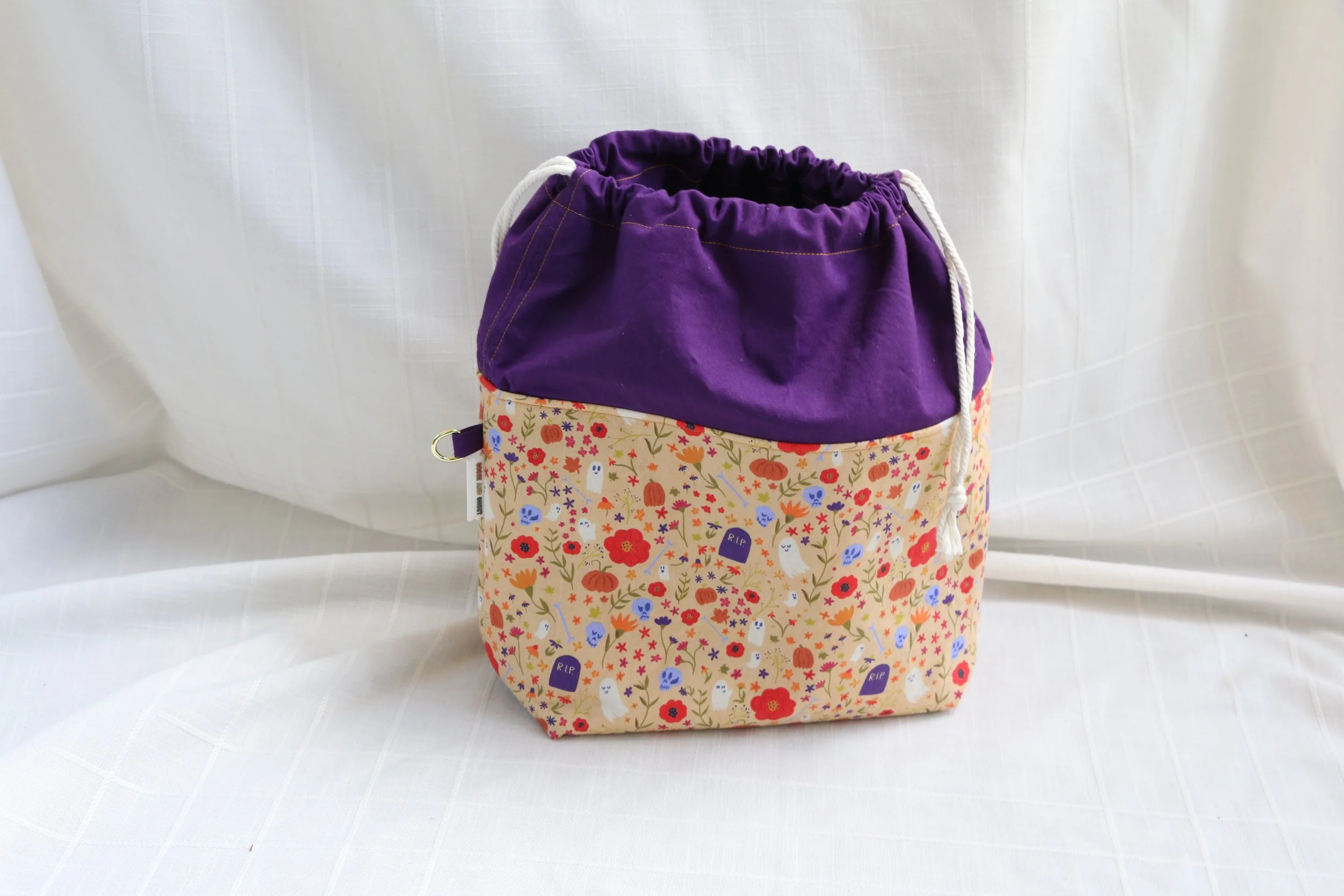 floral graveyard dawn medium drawstring 15.JPG