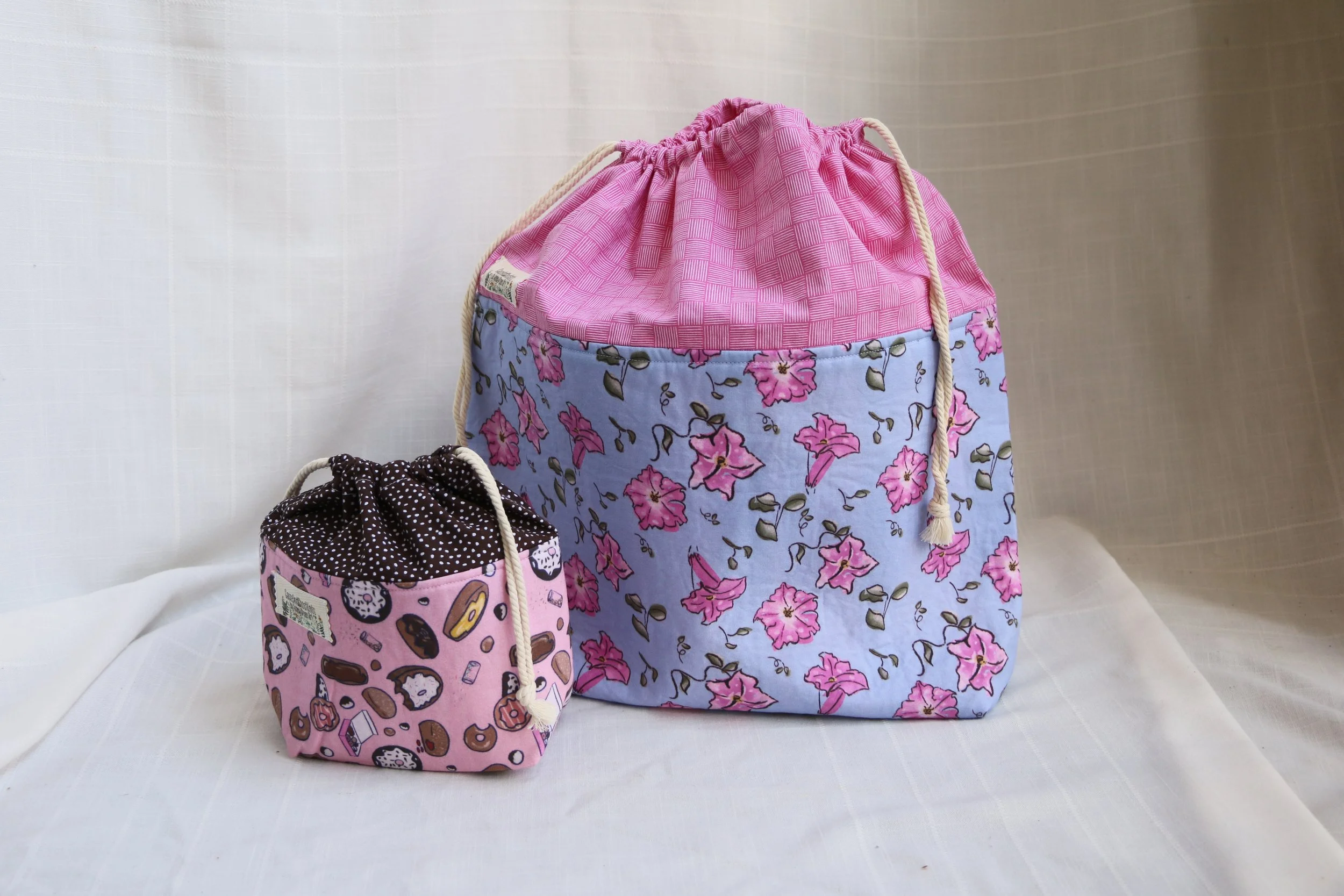petunias large drawstring 03.JPG