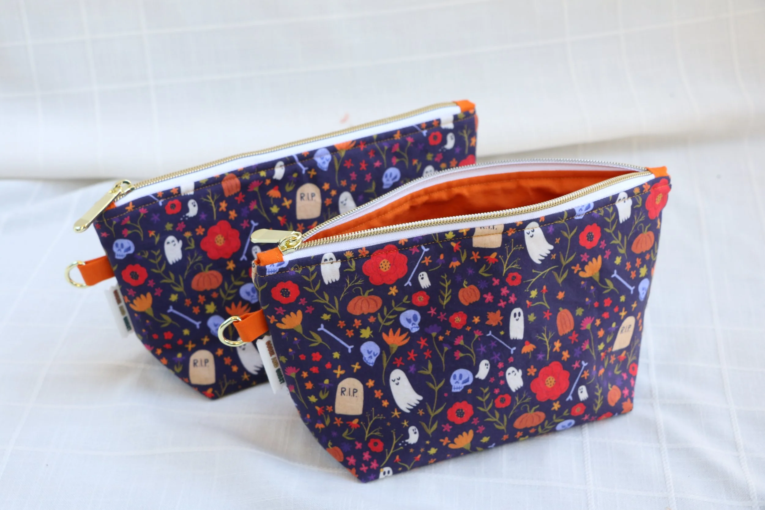 floral graveyard midnight small zipper 35.JPG