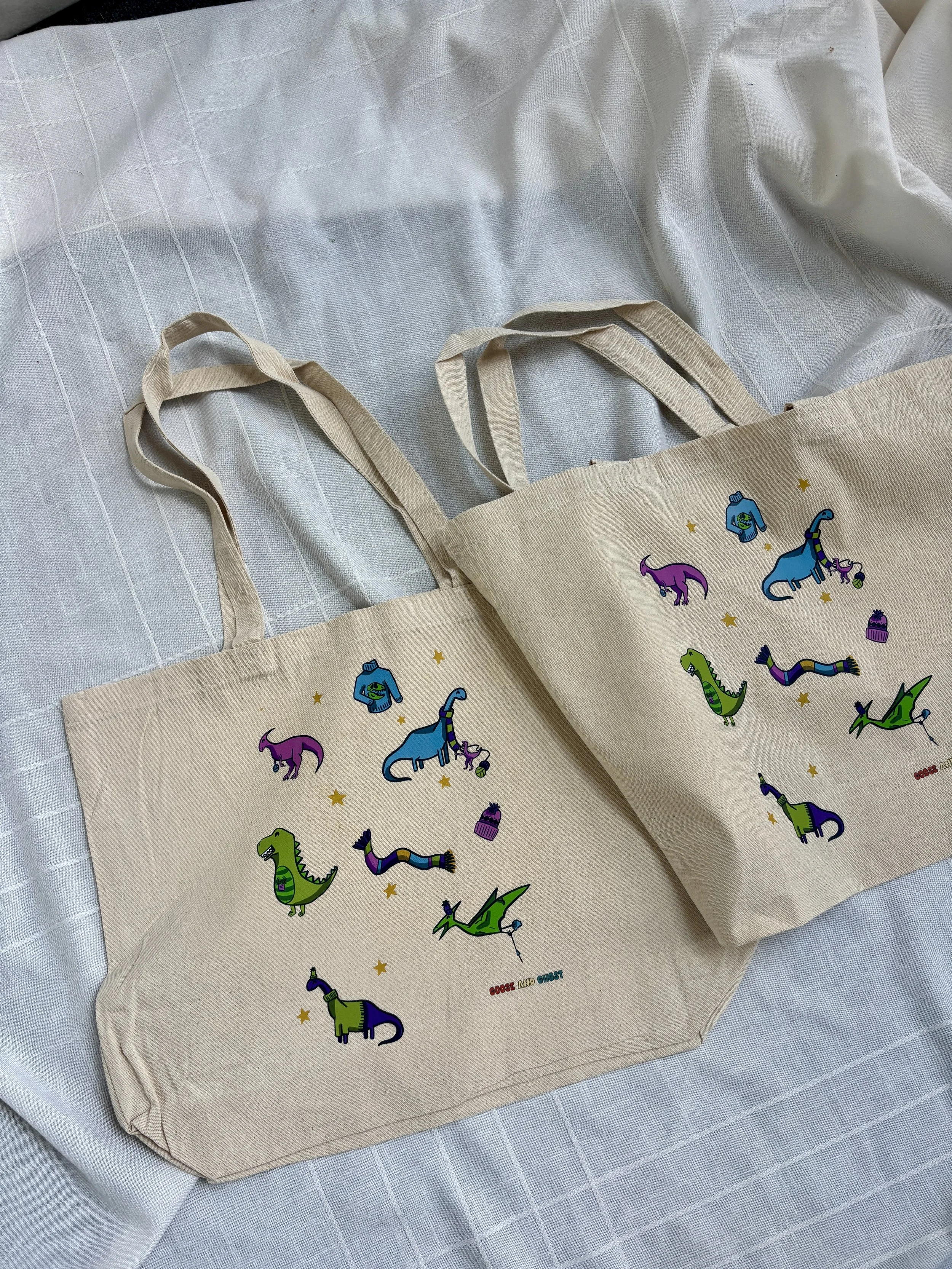fiber arts dinos tote 01.JPEG