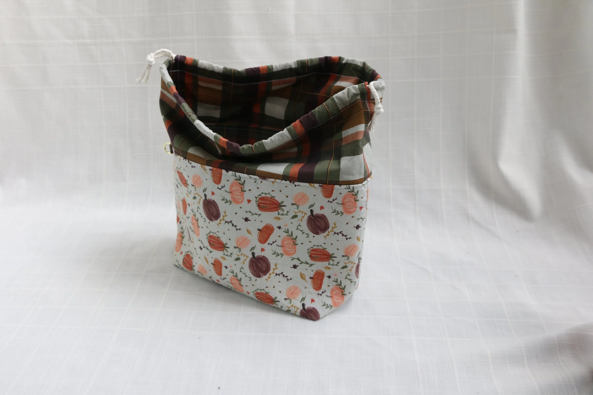 watercolor pumpkins medium drawstring 10.JPG