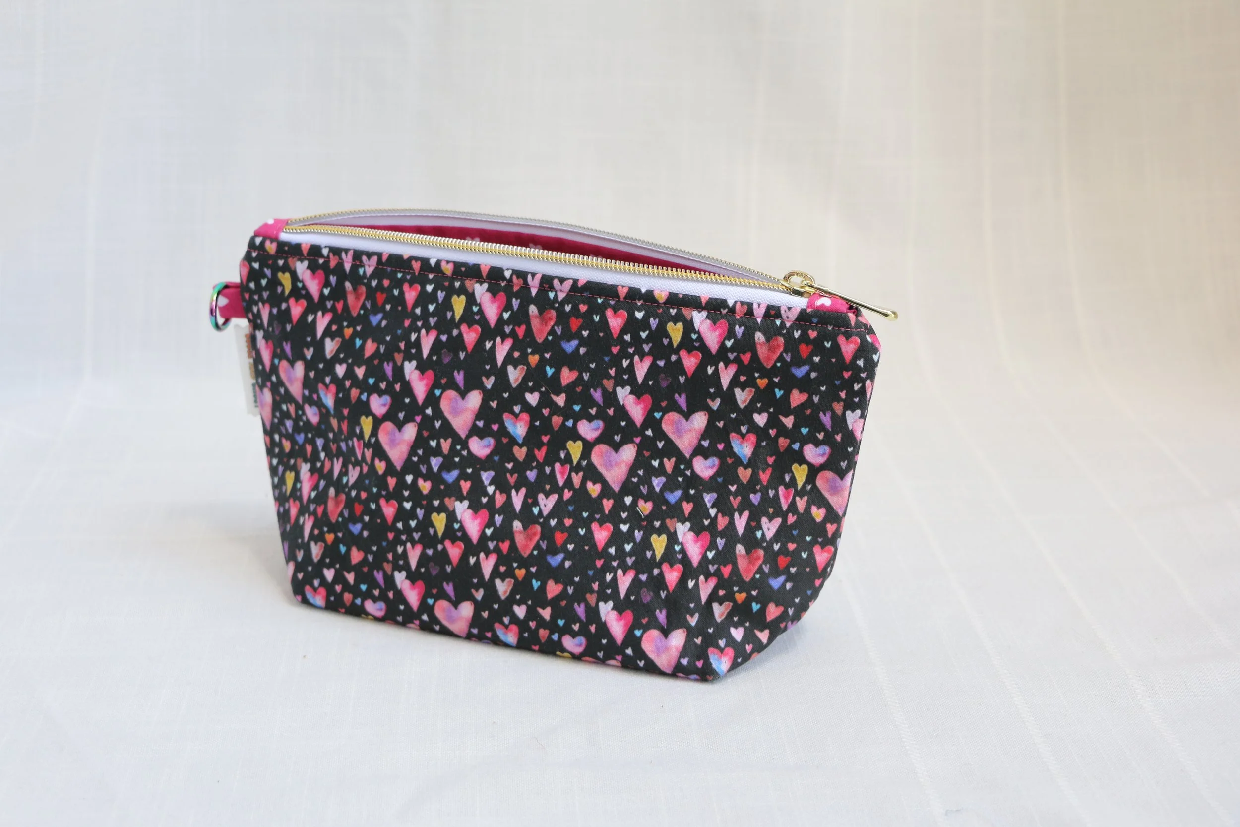 Black Love Hearts Small Zipper