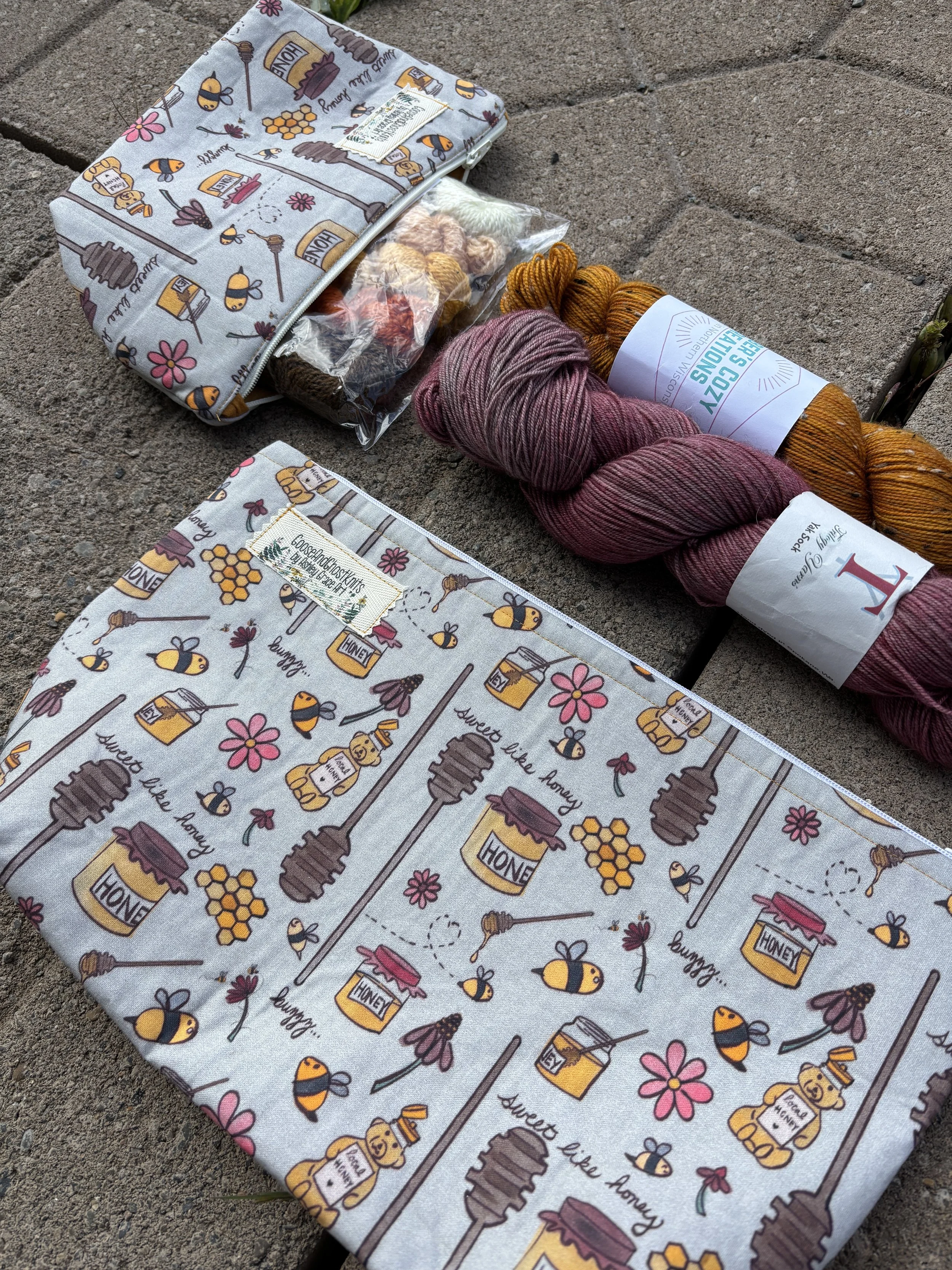 bees & honey zippers 02.JPG