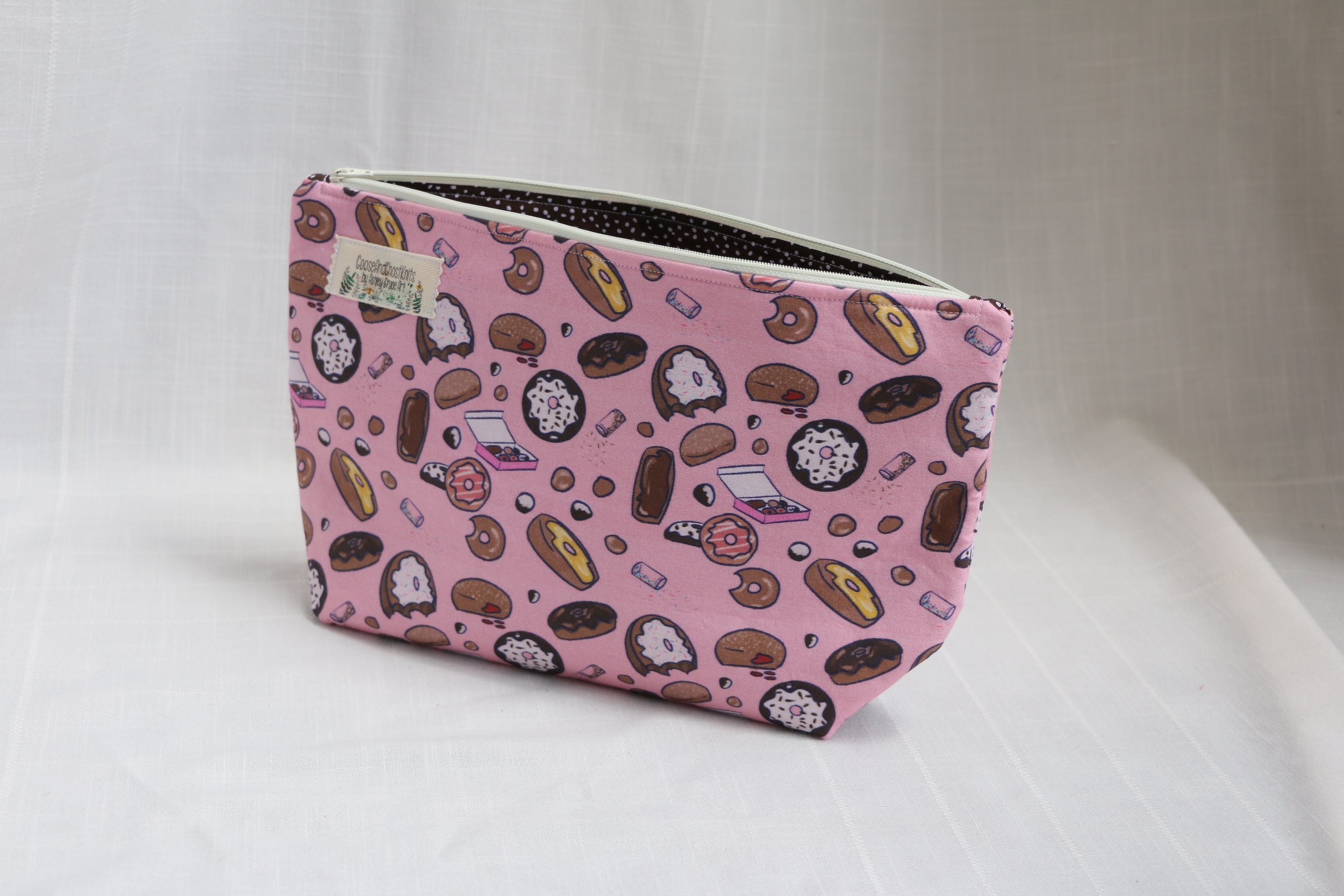 Donuts Medium Zipper