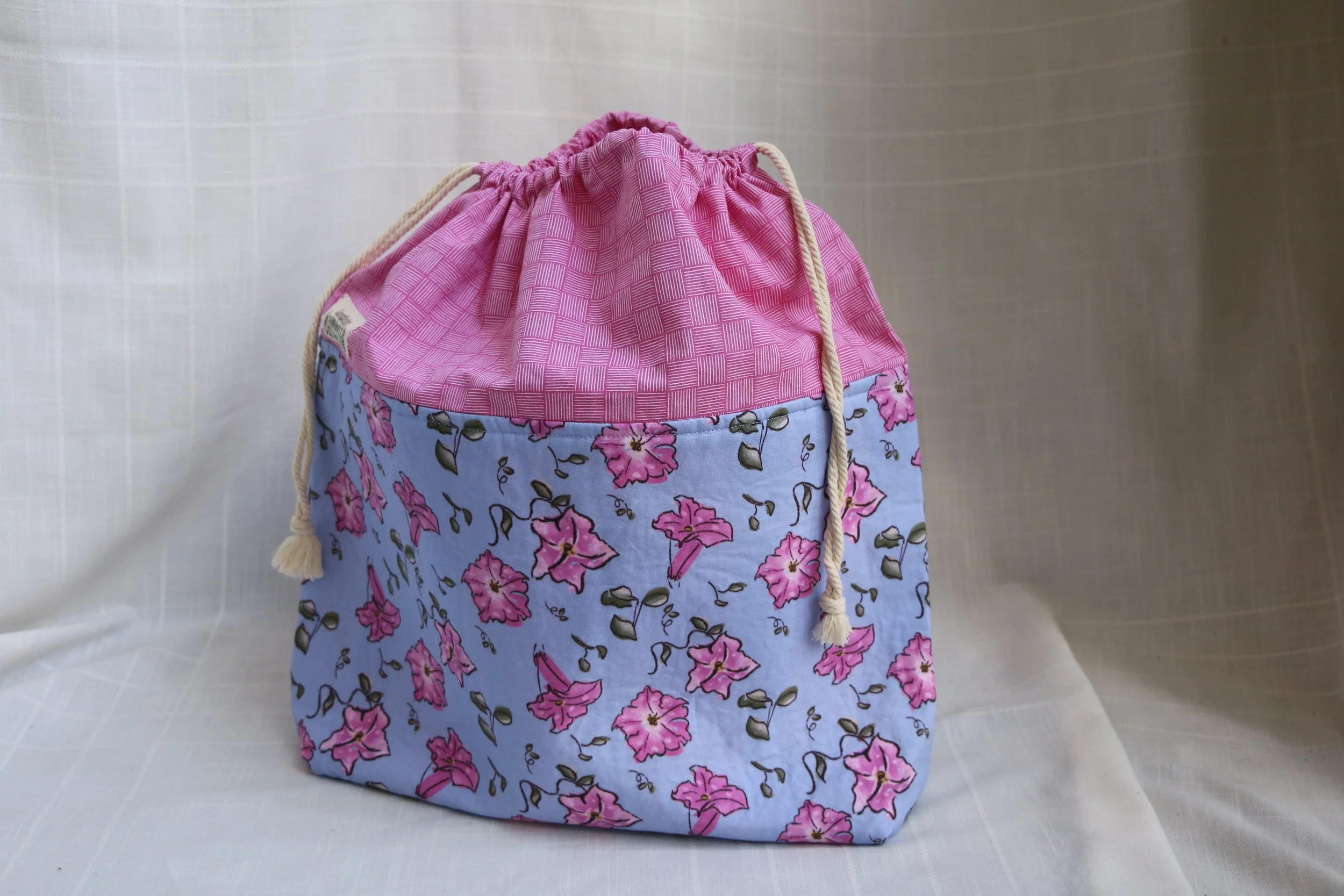 petunias large drawstring 01.JPG