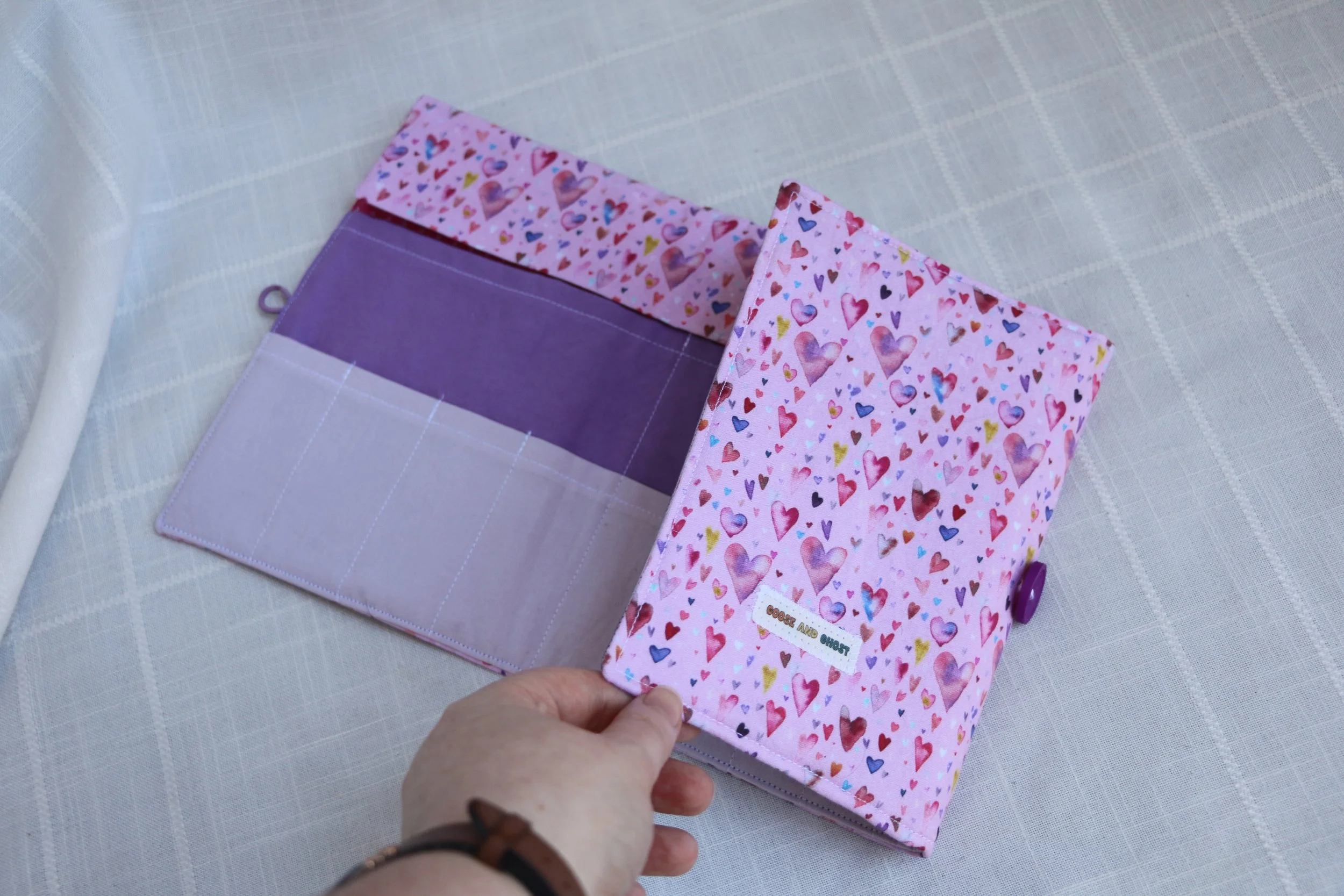 case pink love hearts 25.JPG