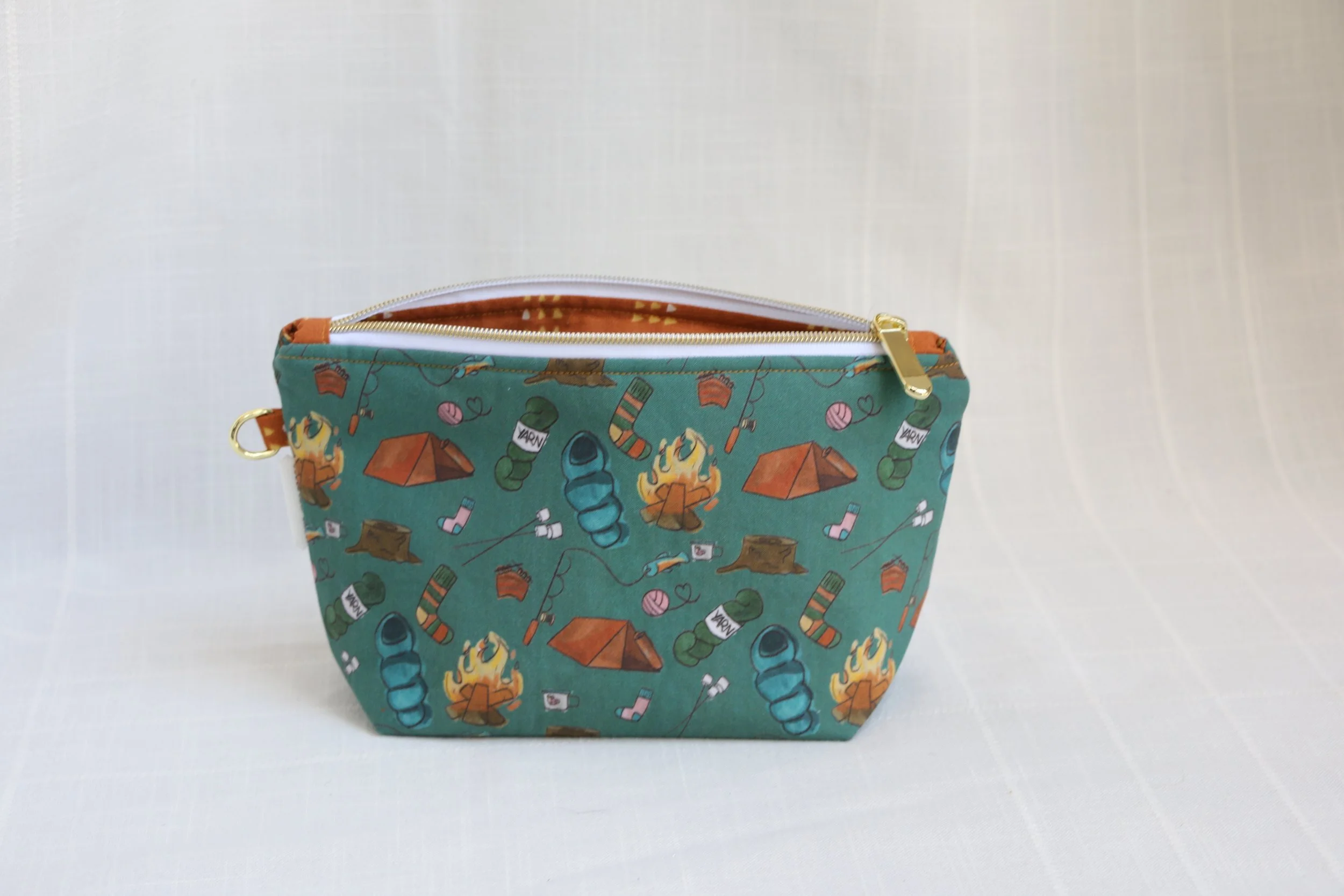 camping adventures small zipper 03.JPG