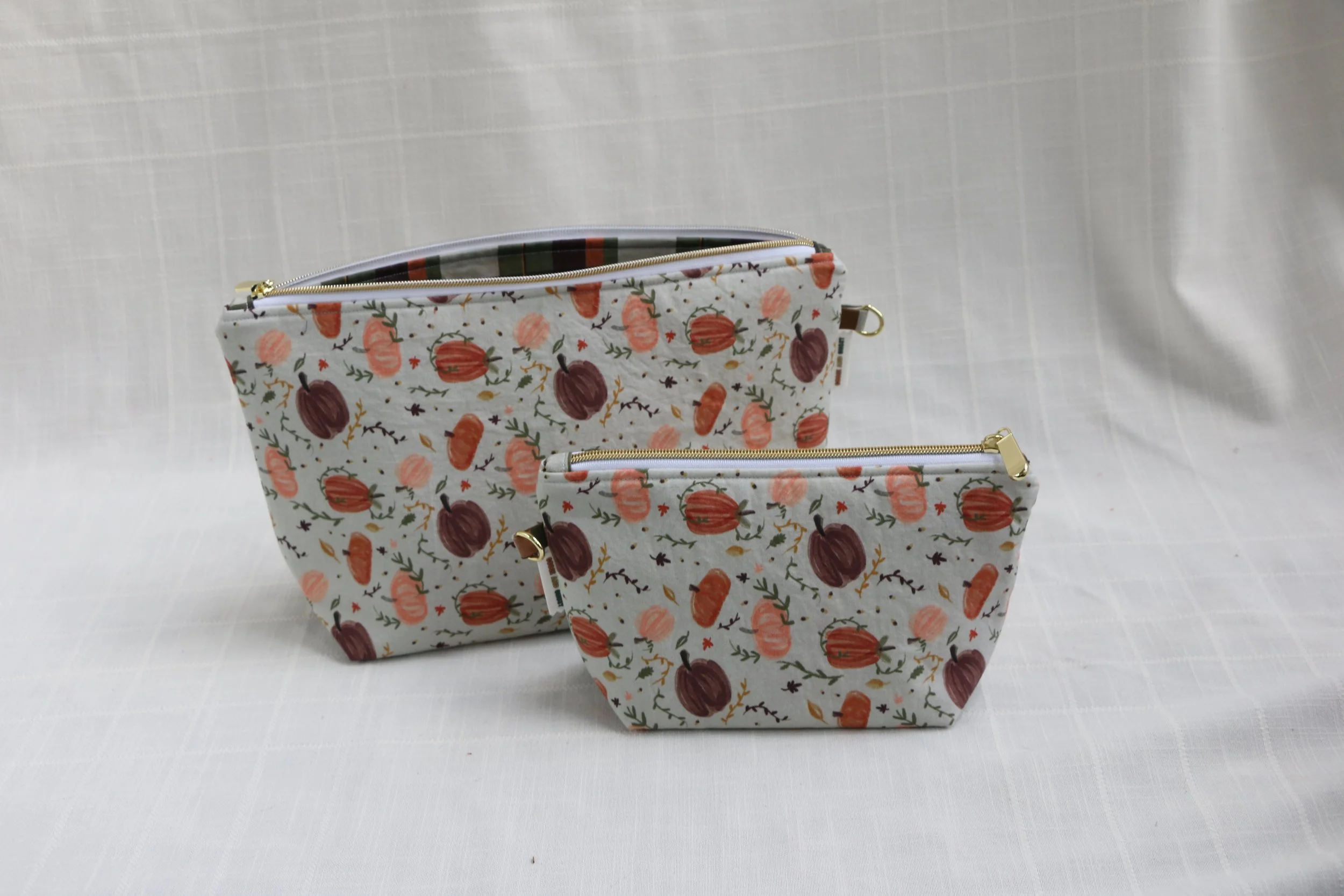 watercolor pumpkins zippers 01.JPG