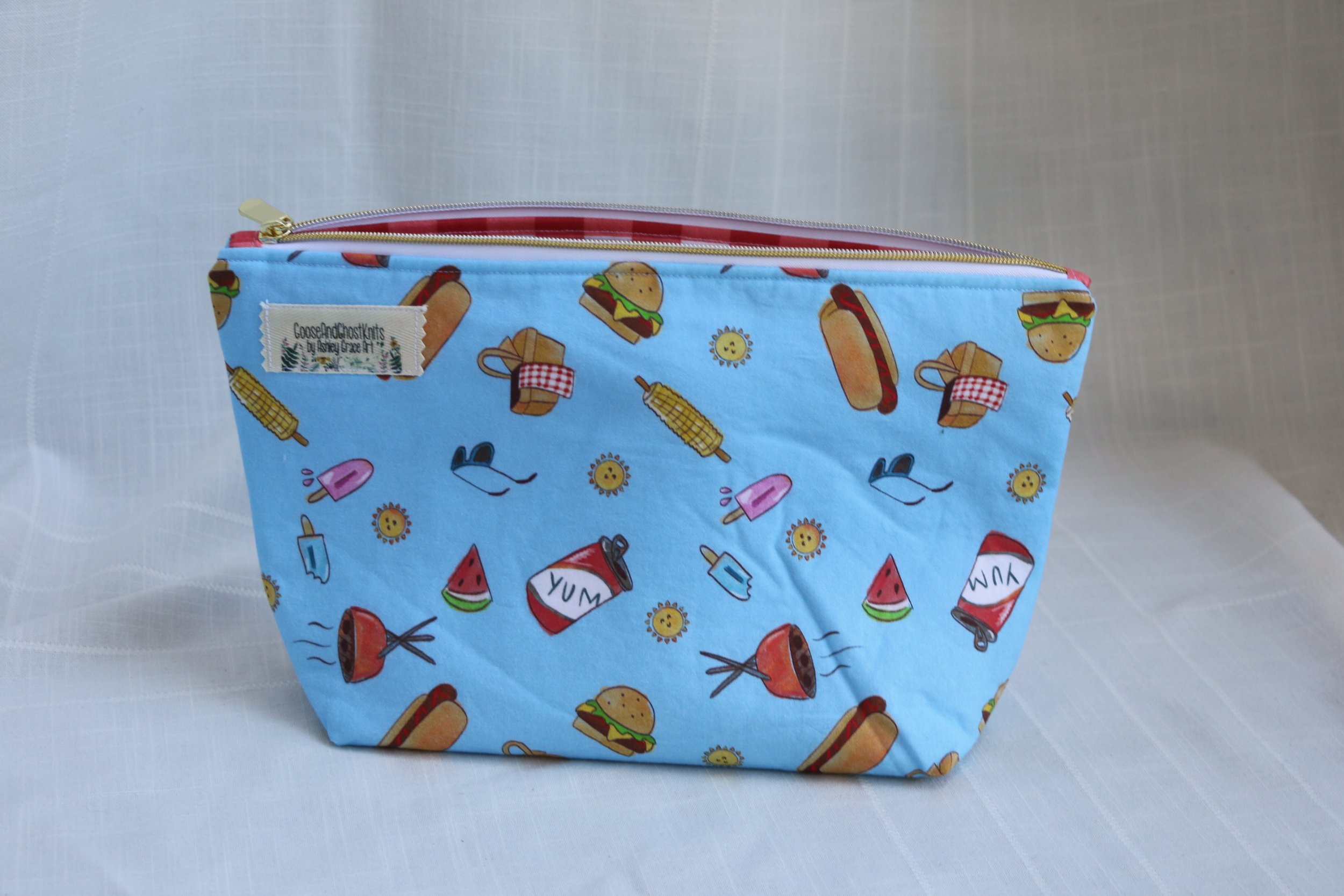 Summer BBQ Medium Zipper Bag
