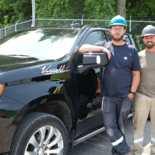 Hello! Welcome to Vassallo Electric ⚡
We may be new to social media, but our trusted team of experts has been hard at work for years helping power homes, businesses, farms, and greenhouses across Ontario and beyond.
At Vassallo Electric, our licensed