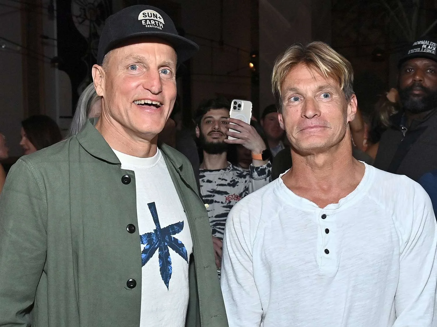 woody-harrelson-brothers-1-e7a551e125d04e85a30ad4888d52f8aa.jpg