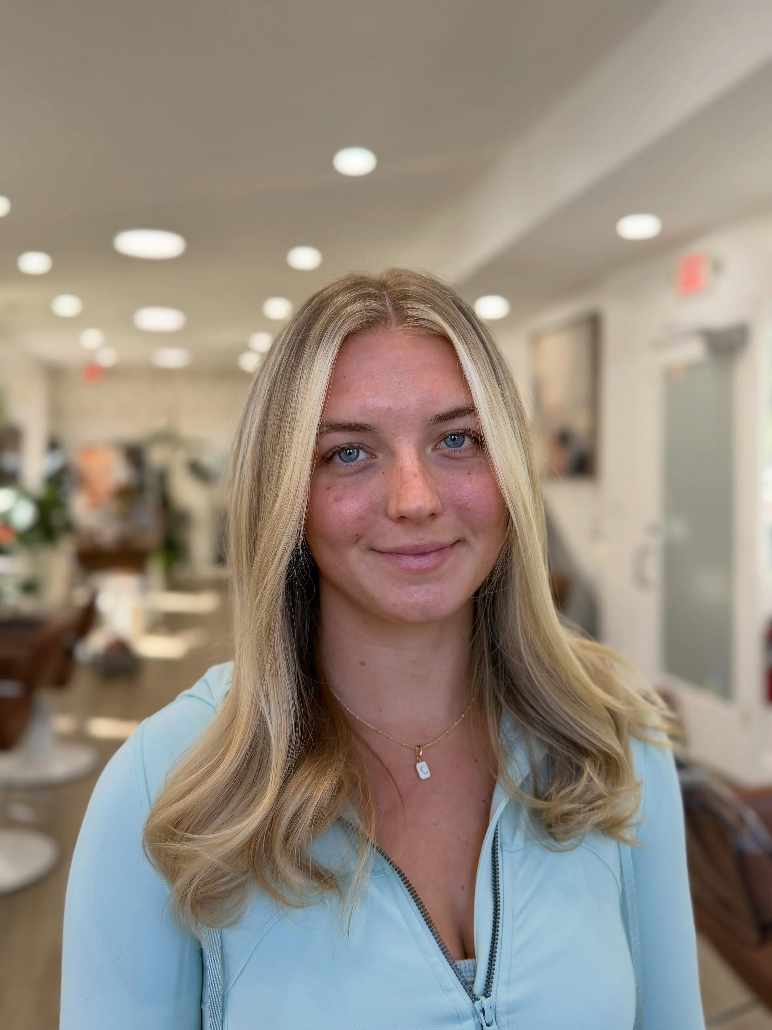 Fall isn&rsquo;t just about cozy sweaters, it&rsquo;s for bounciness, refreshment, shine, and most importantly, low-maintenance routines. 🍂✨

Between work, travel, and holiday prep, life gets busy. Remember to carve out a little time for yourself an