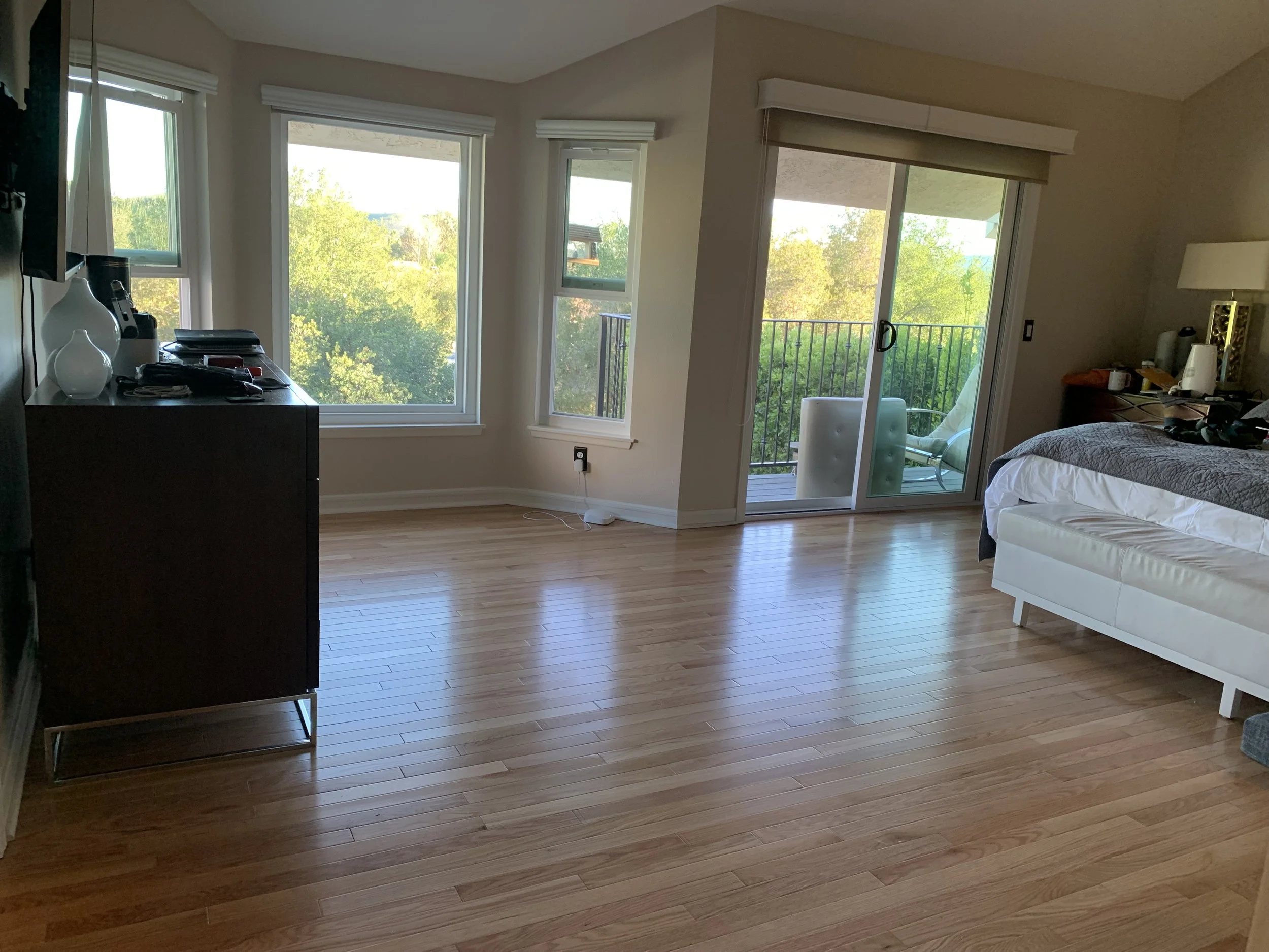 Oak Park After - Main Bedroom is now a clean, quiet space to rest.
