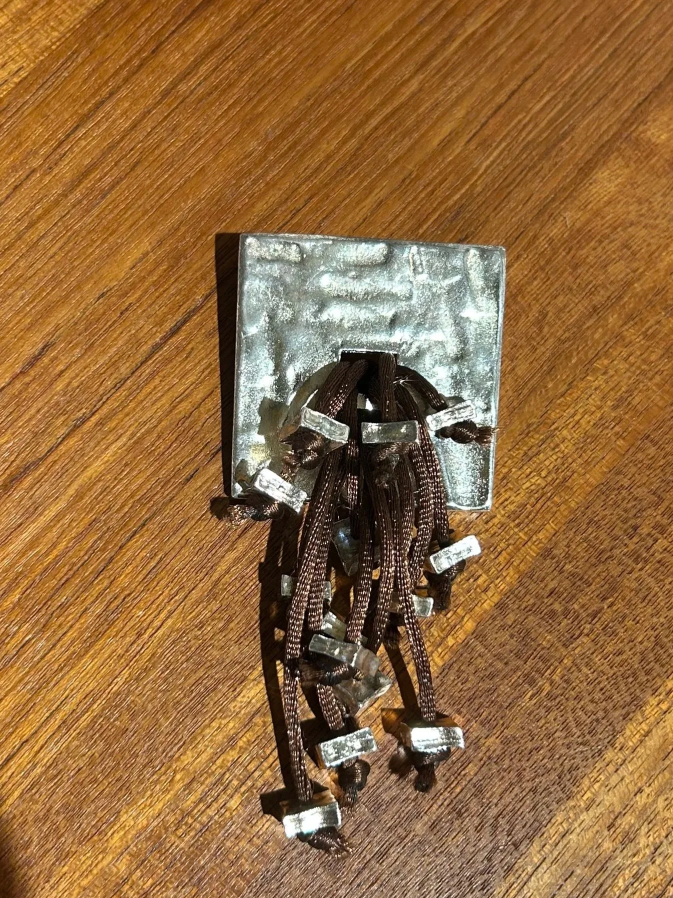 Broche Biche de Bère