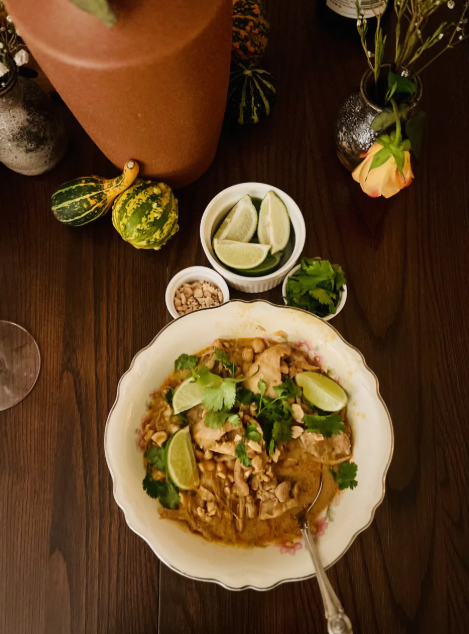 coconut chicken in scalloped bowl