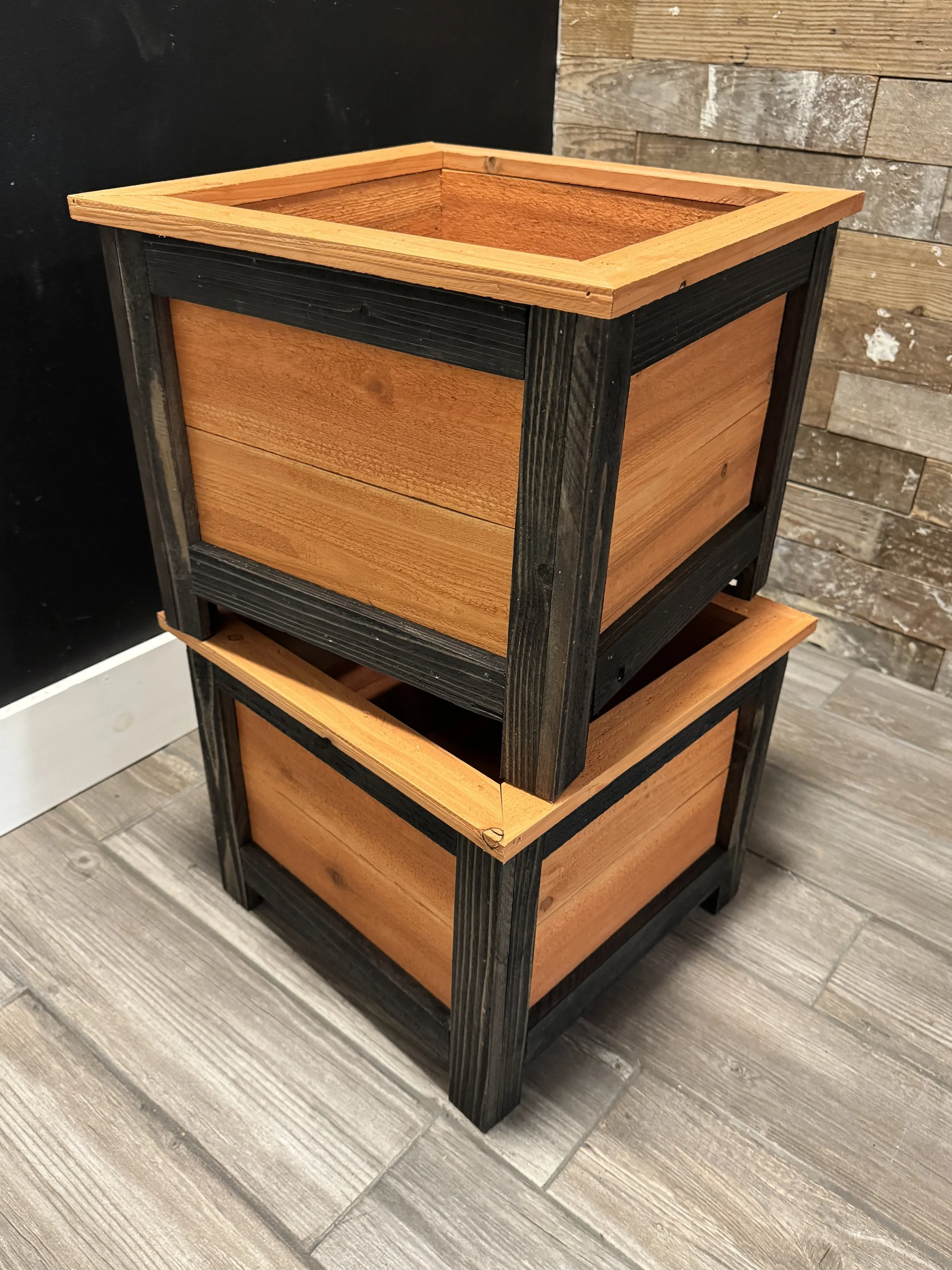 16x16 Cedar Planter Box - Stained, Qty 1