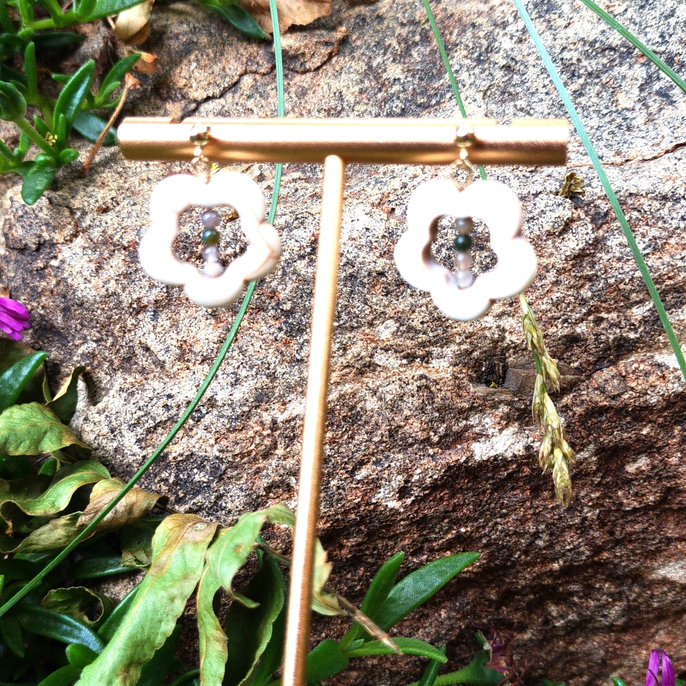 White  Fleur Earring