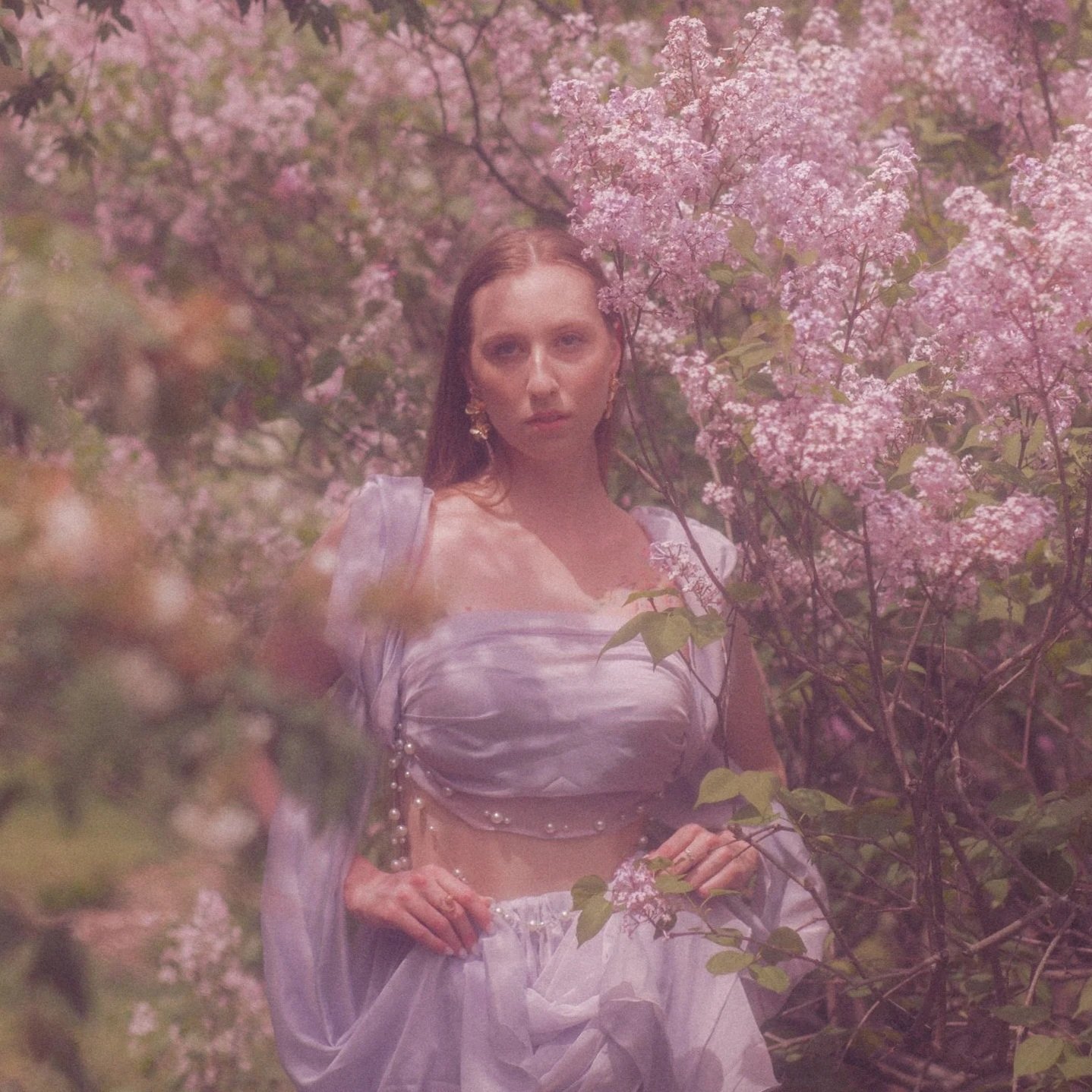 Maria | Lilac Blooms